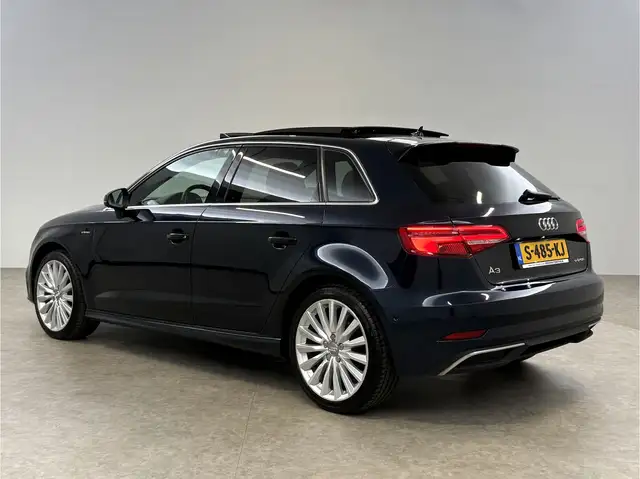 Audi A3 view 3