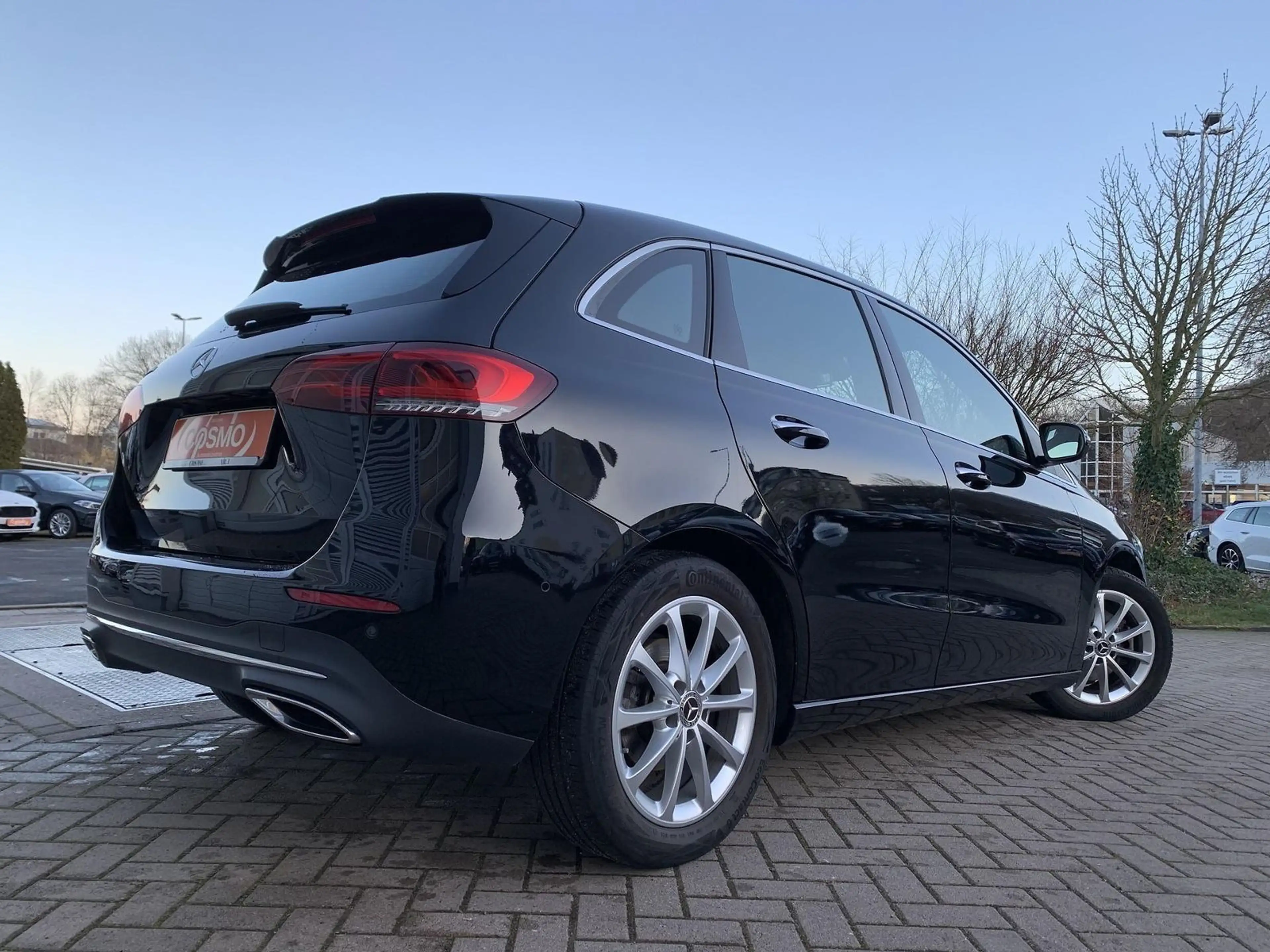 Mercedes-Benz B 200 d AHK+el.Klappe+Ambiente+LED+Kamera — photo 5