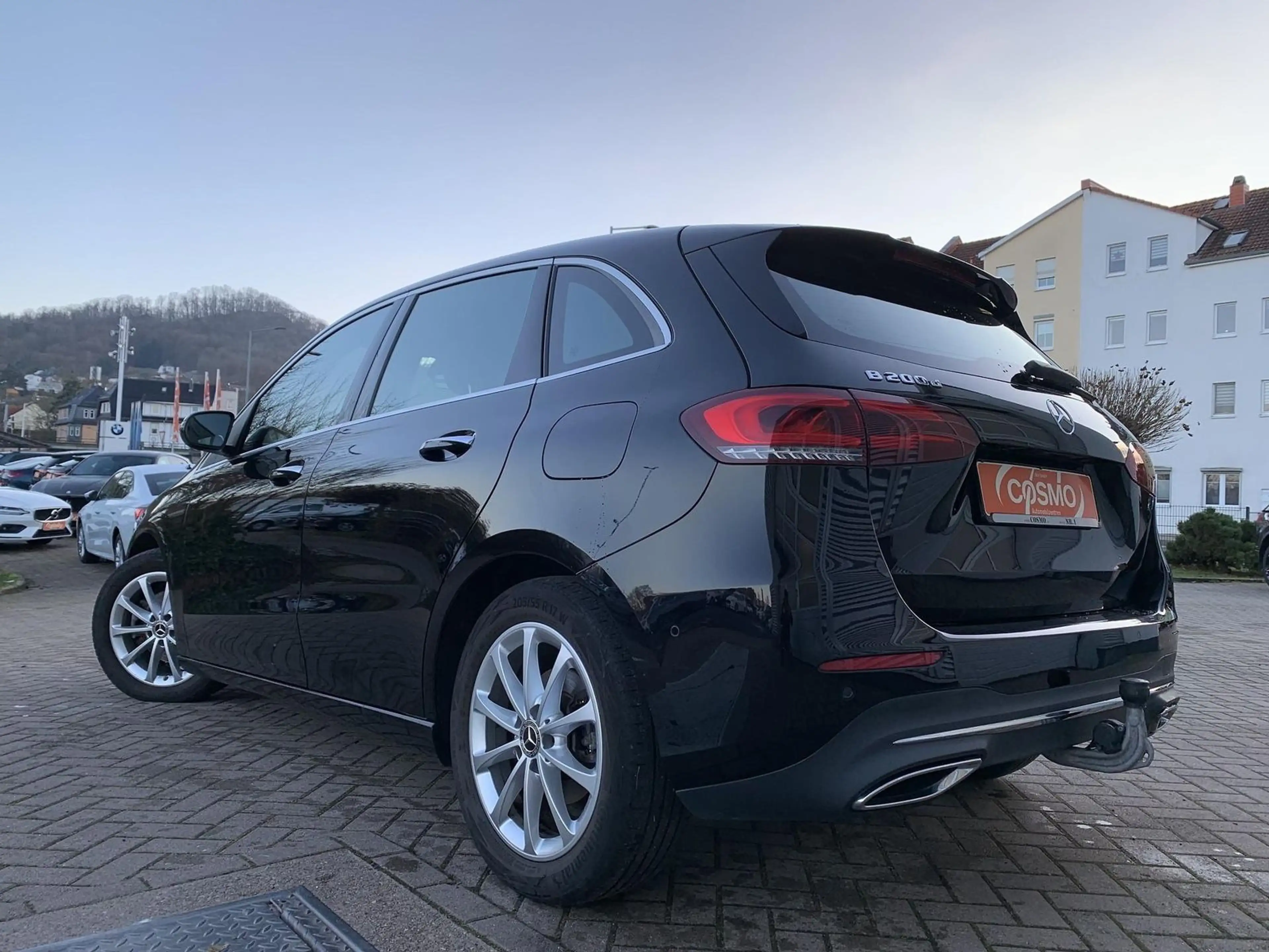 Mercedes-Benz B 200 d AHK+el.Klappe+Ambiente+LED+Kamera — photo 9
