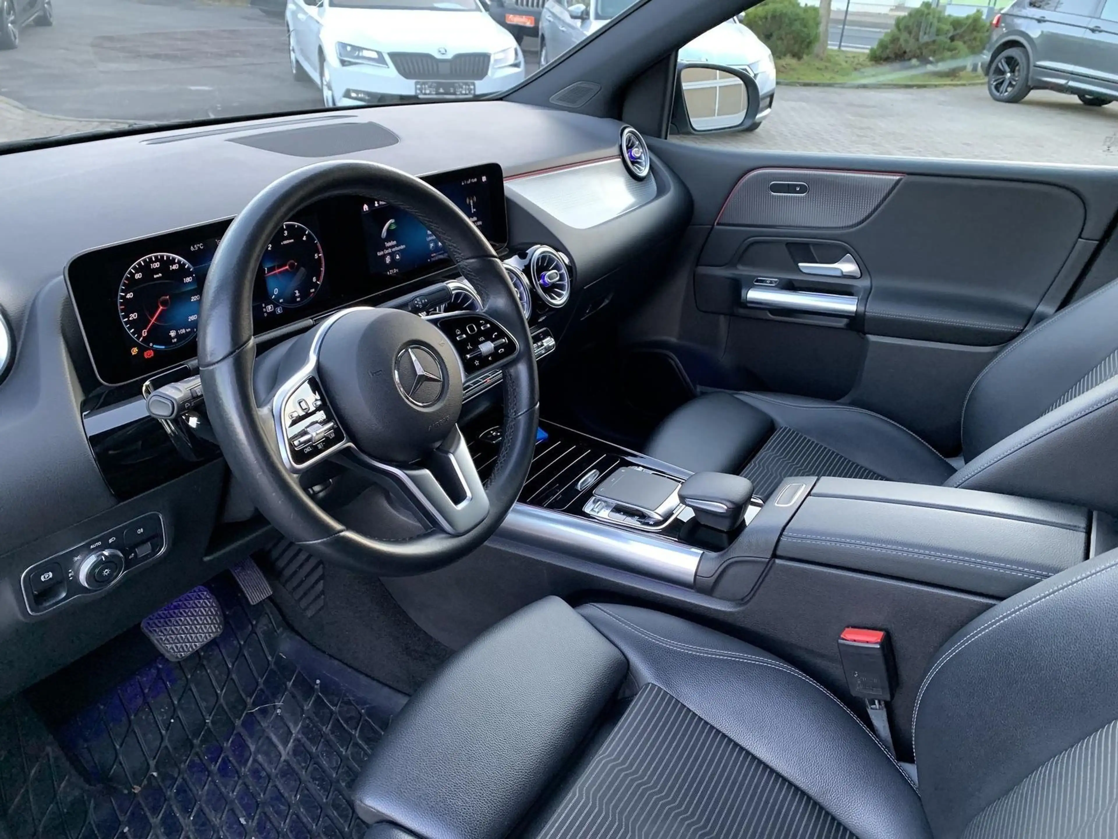Mercedes-Benz B 200 d AHK+el.Klappe+Ambiente+LED+Kamera — photo 11
