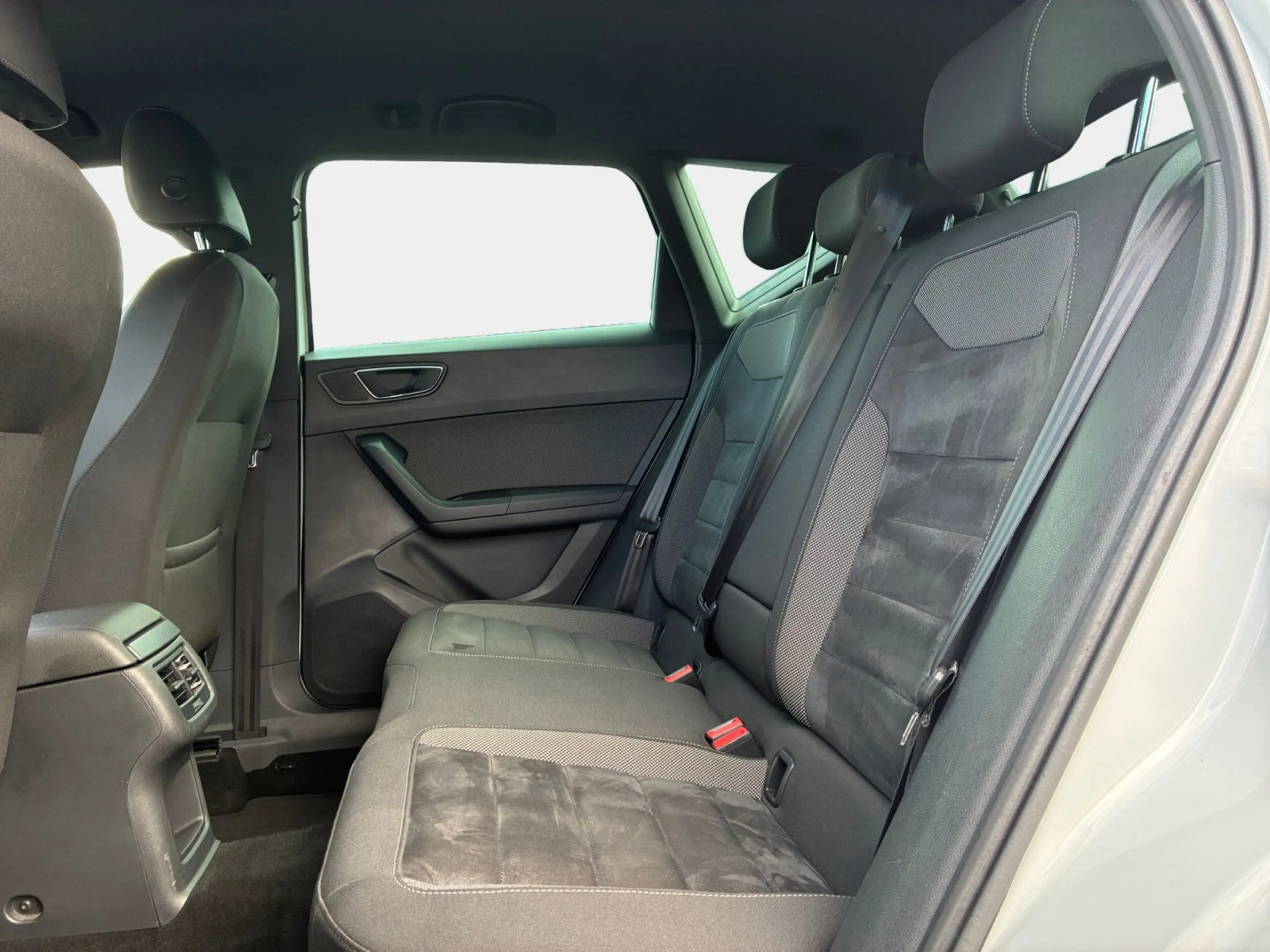 SEAT Ateca 1.4 TSI 6 Gang Xcellence Navi AHK Top View — photo 13