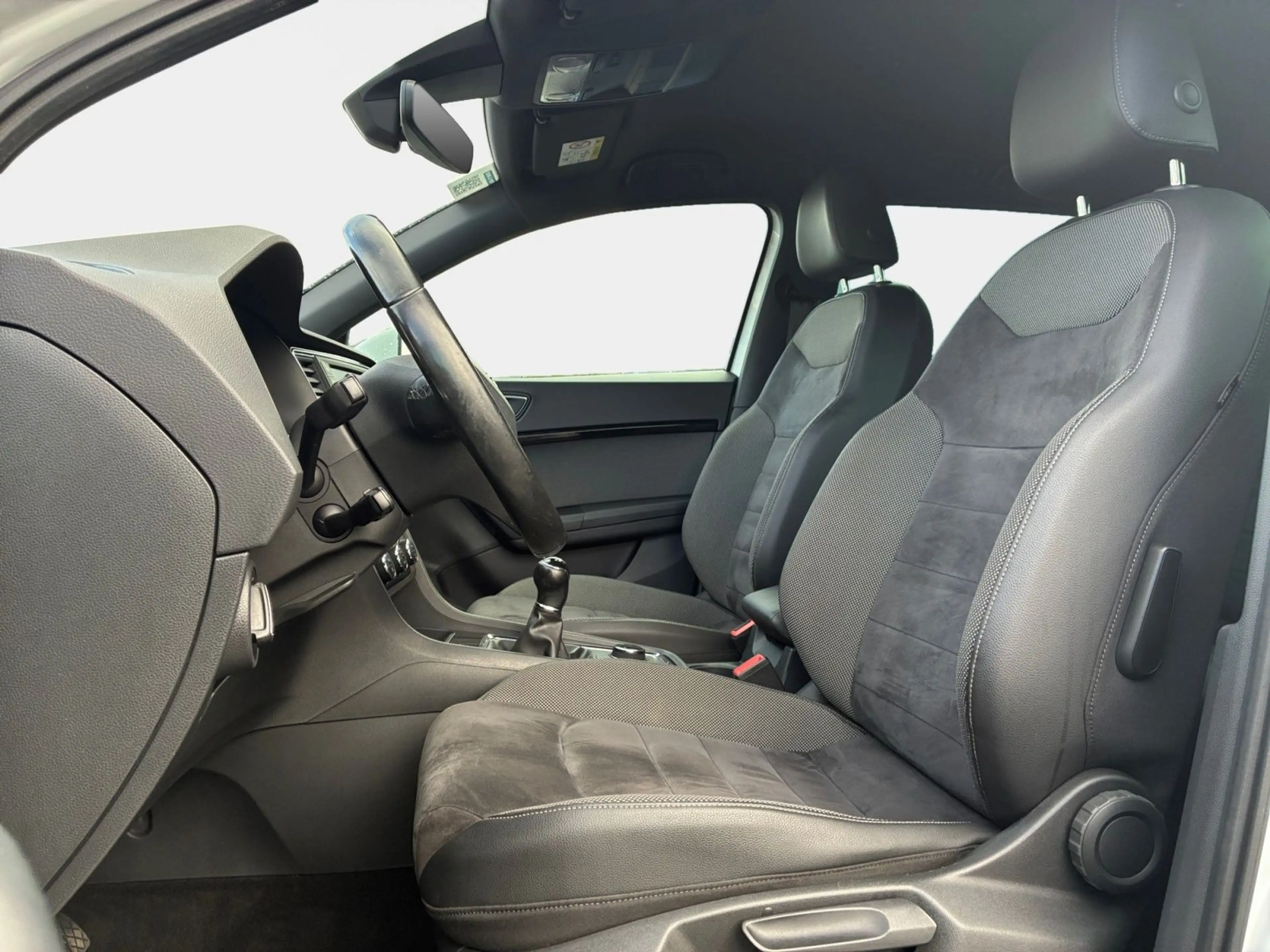 SEAT Ateca 1.4 TSI 6 Gang Xcellence Navi AHK Top View — photo 9