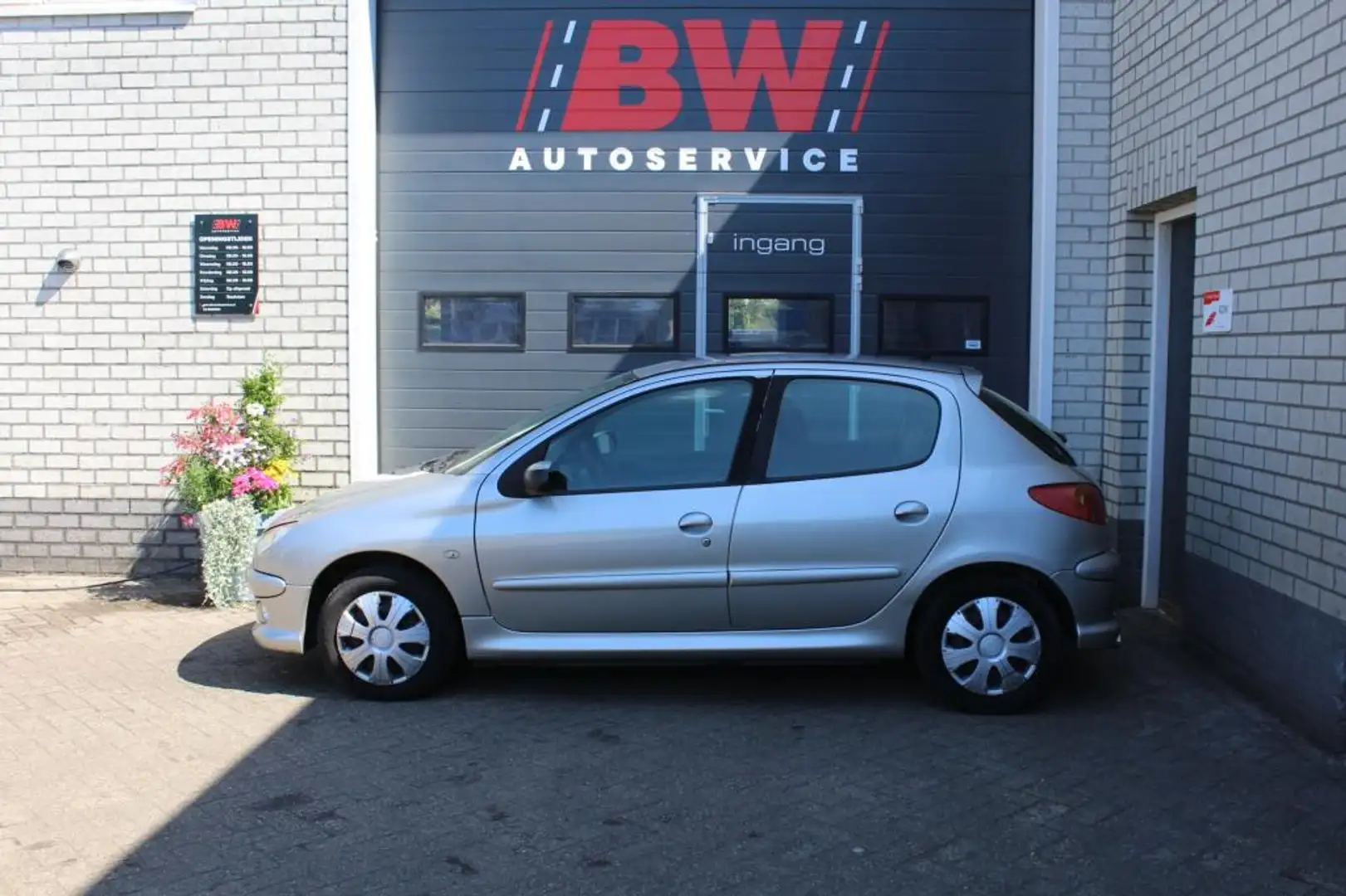 Peugeot 206 1.4 Air-line 3 Gris - 2