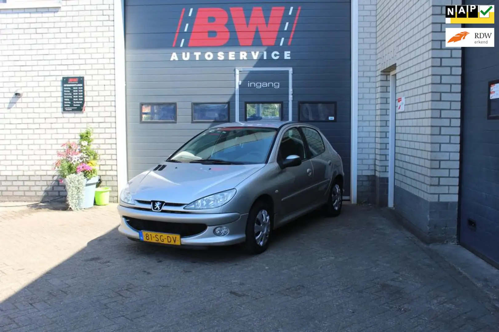 Peugeot 206 1.4 Air-line 3 Gris - 1