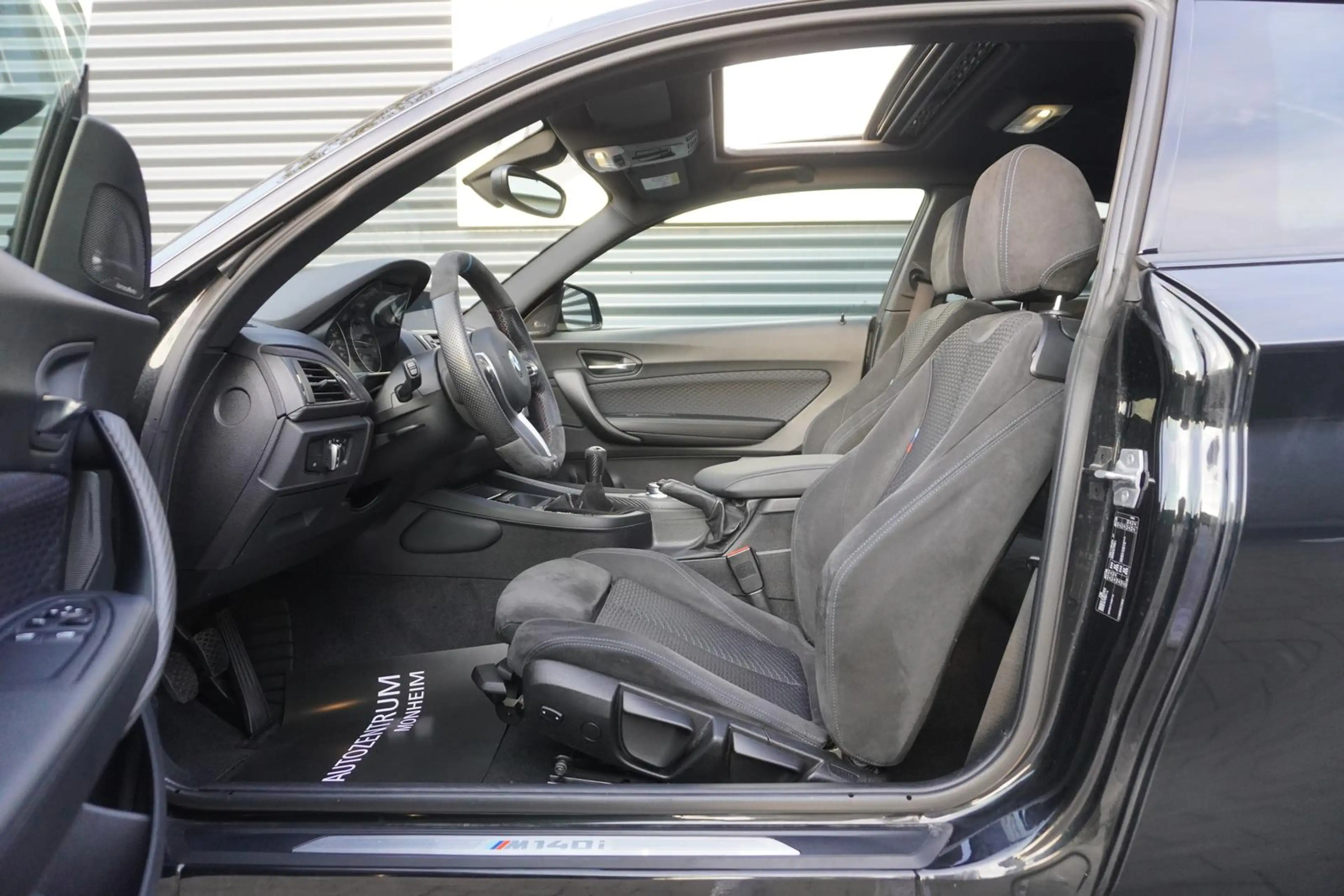 BMW 140 SCHALTGETRIEBE|SCHIEBEDACH|SHADOW|H&K|LED — photo 12