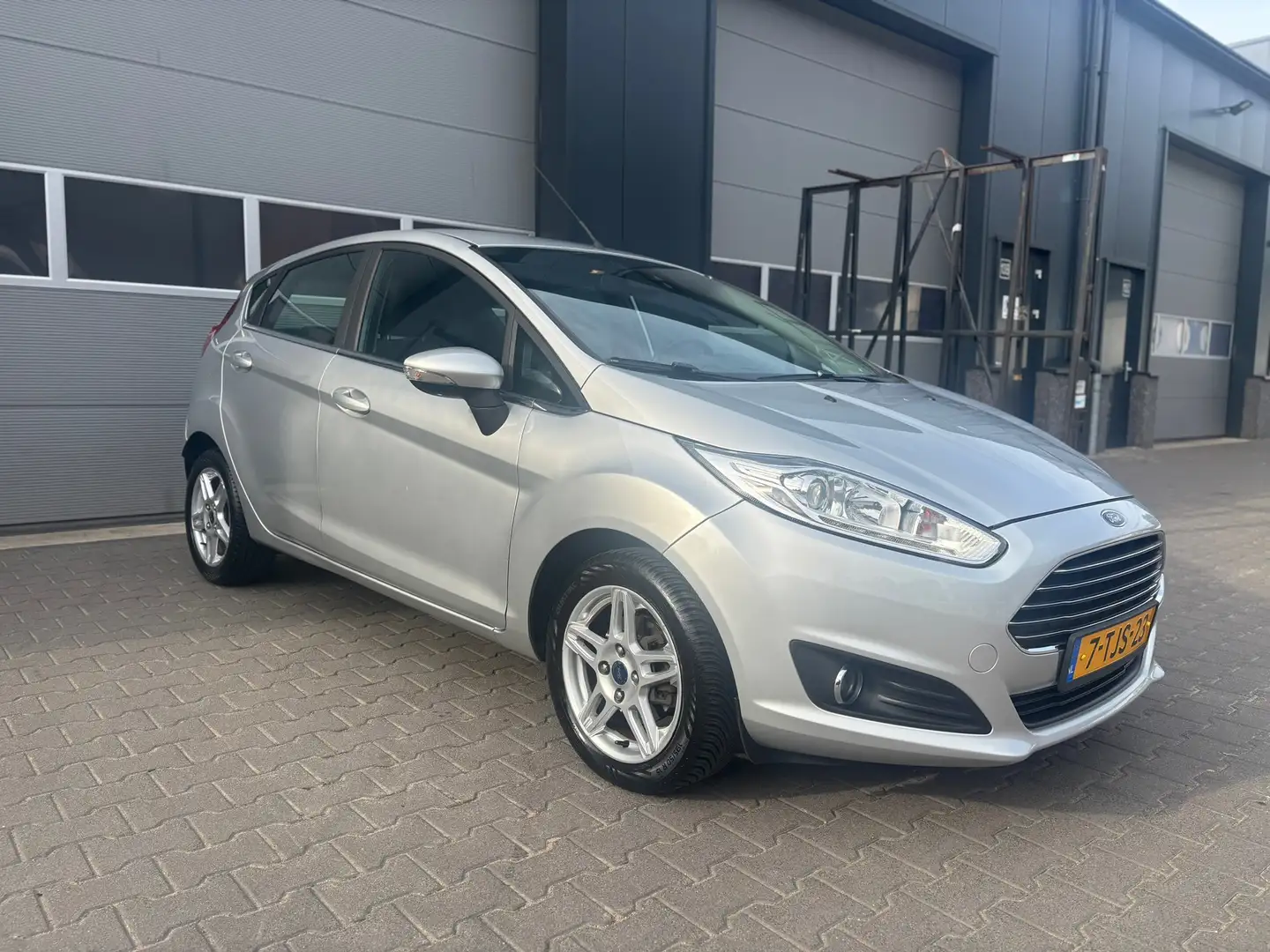 Ford Fiesta 1.0 EcoBoost Titanium 5DRS|AUTOMAAT|Clima|Cruiseco Grijs - 1