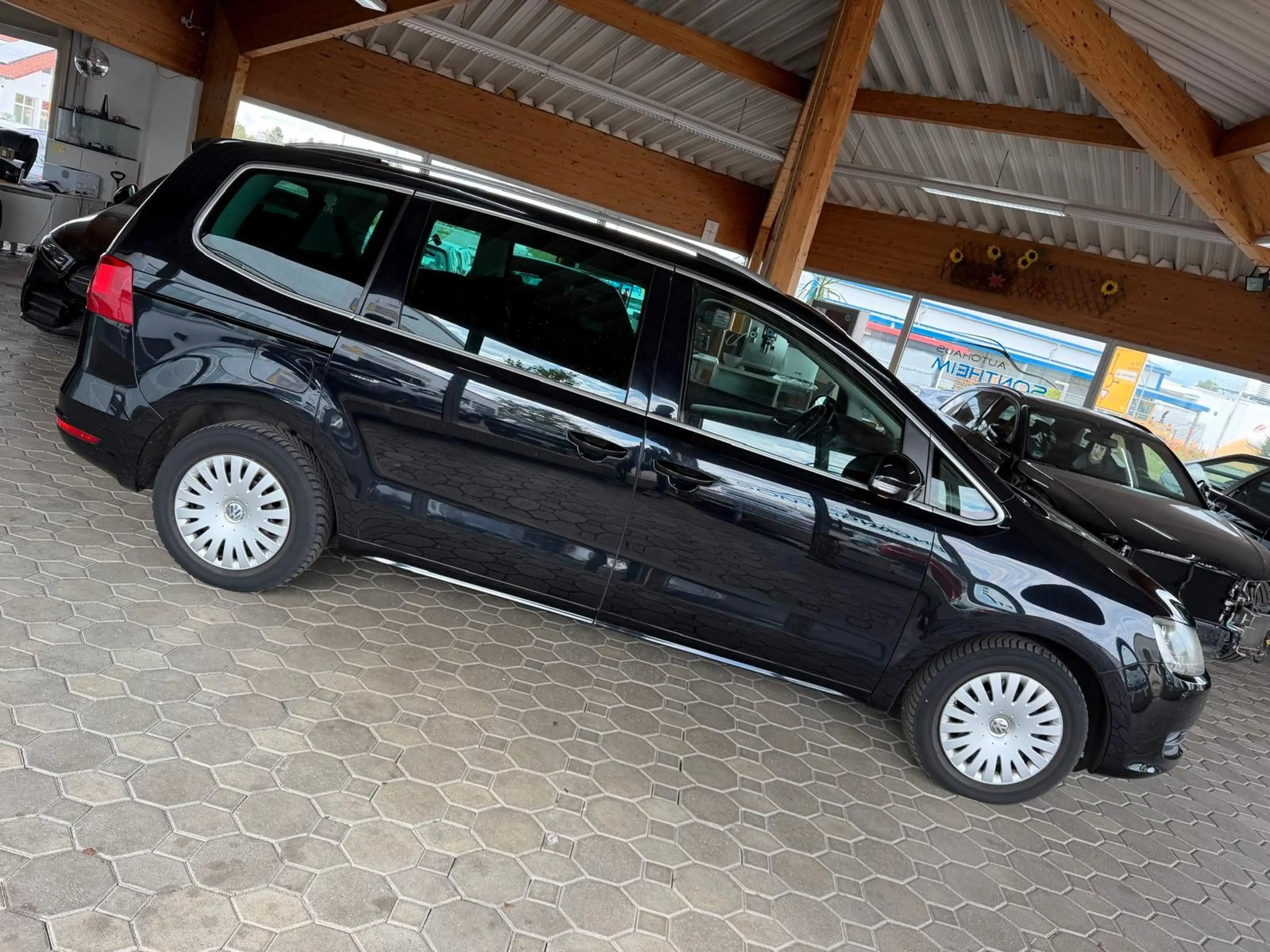 Volkswagen Sharan BMT*SHZ*PDC*Temp*Pano*Nav*7Sitzer — photo 7