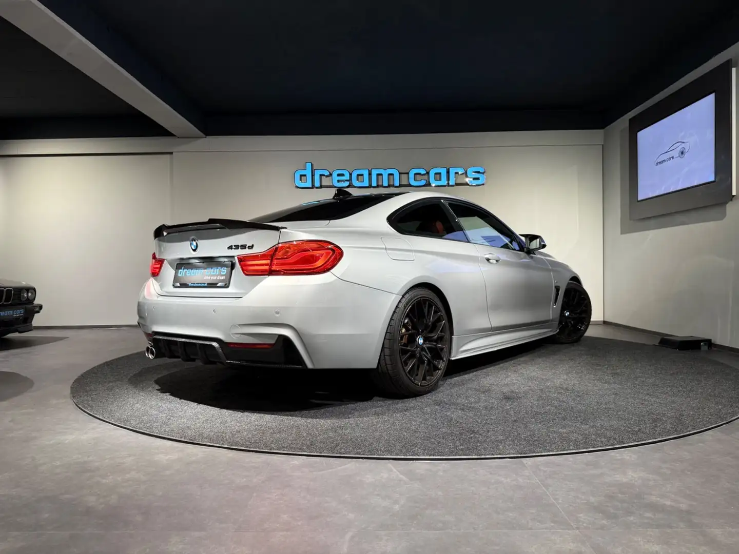 BMW 435 d xDrive / M Sportpaket / Navi Prof / HIFI / Zilver - 2