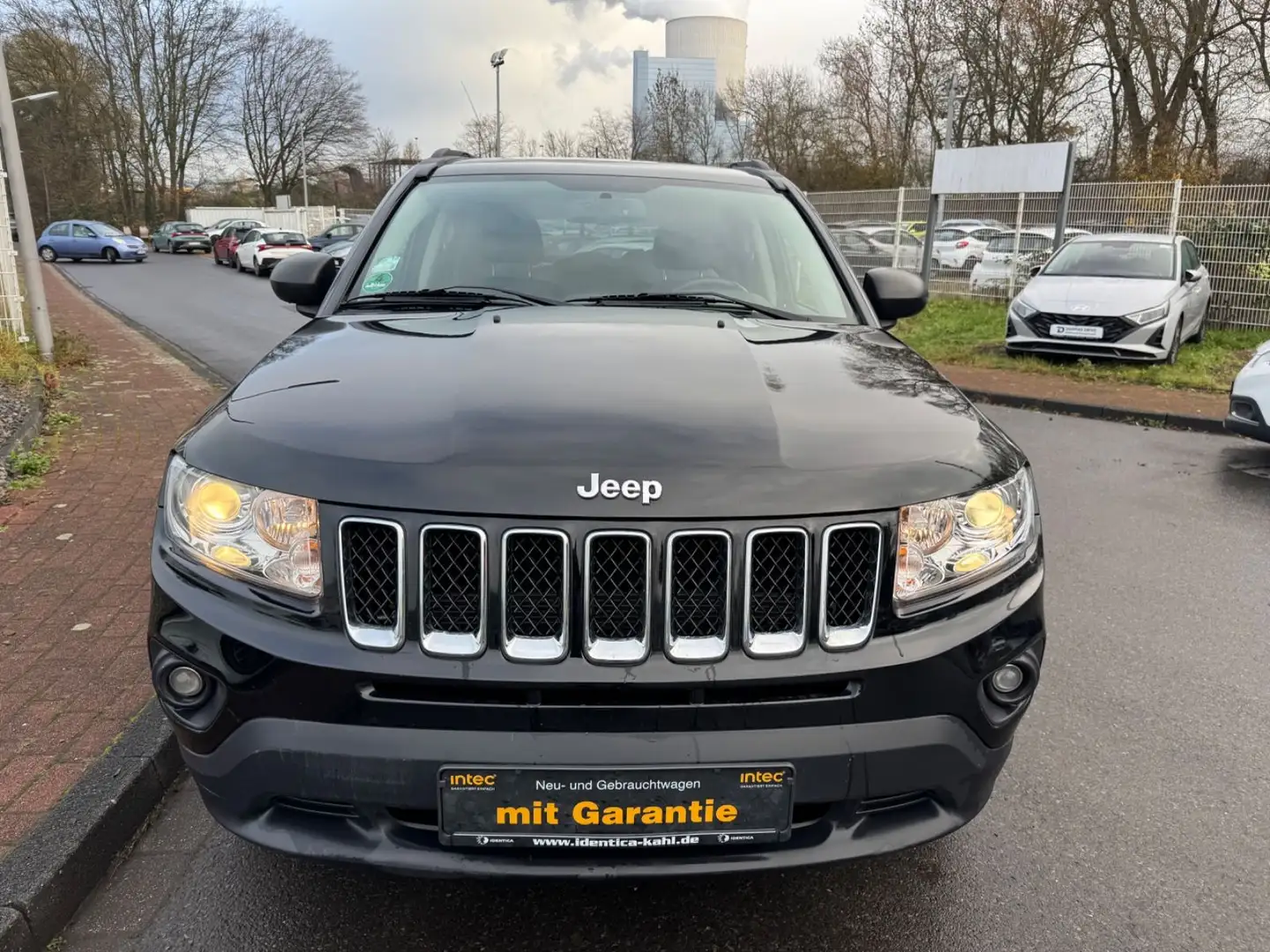 Jeep Compass LIMITED/4X4/2.HD/NAVI/KLIMAAUT/SHZ/TÜV-SERV.-NEU Noir - 2