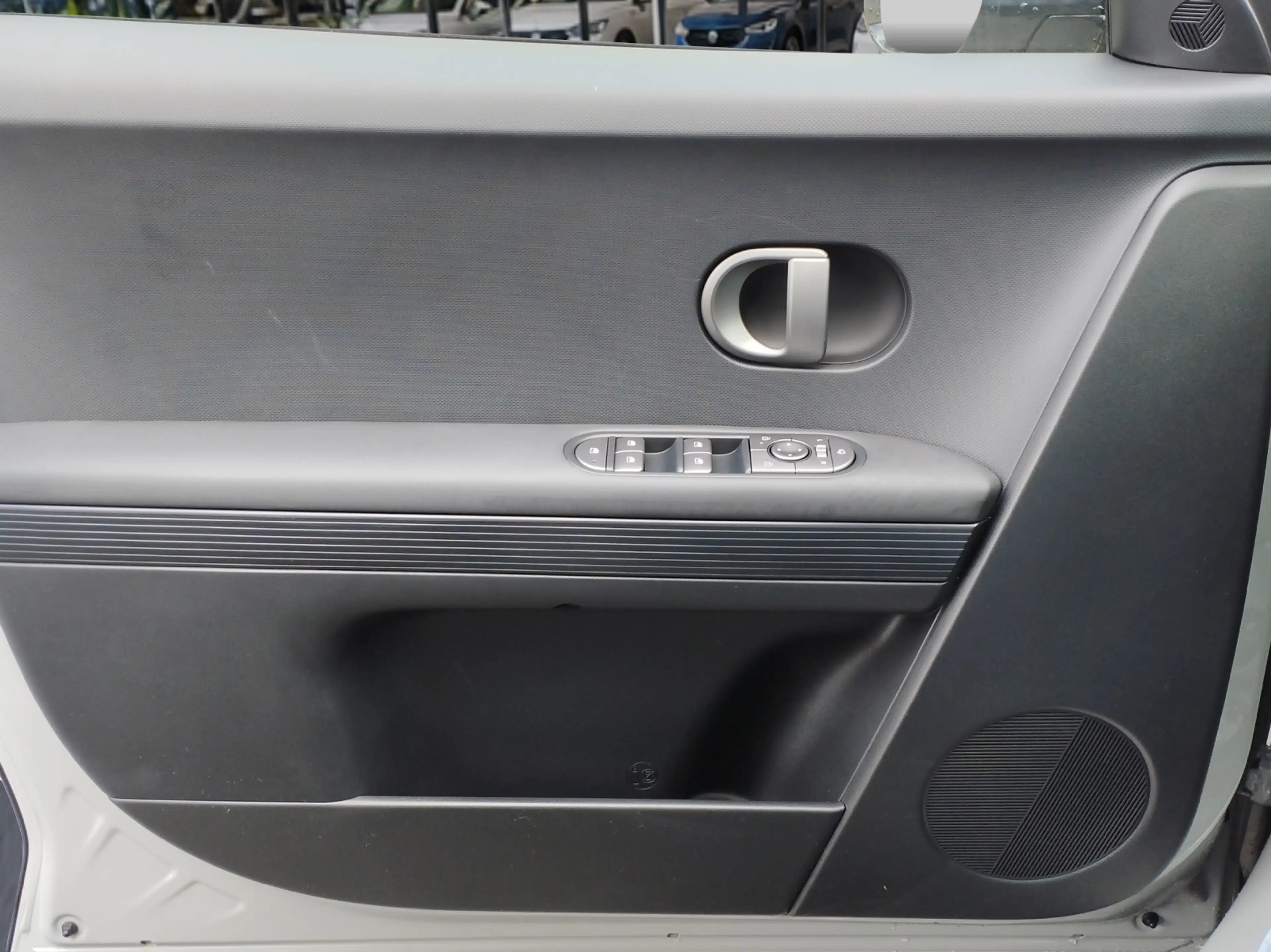 Hyundai IONIQ 5 84 kWh CENTRIQ LED-Paket/99,9% SOH — photo 13
