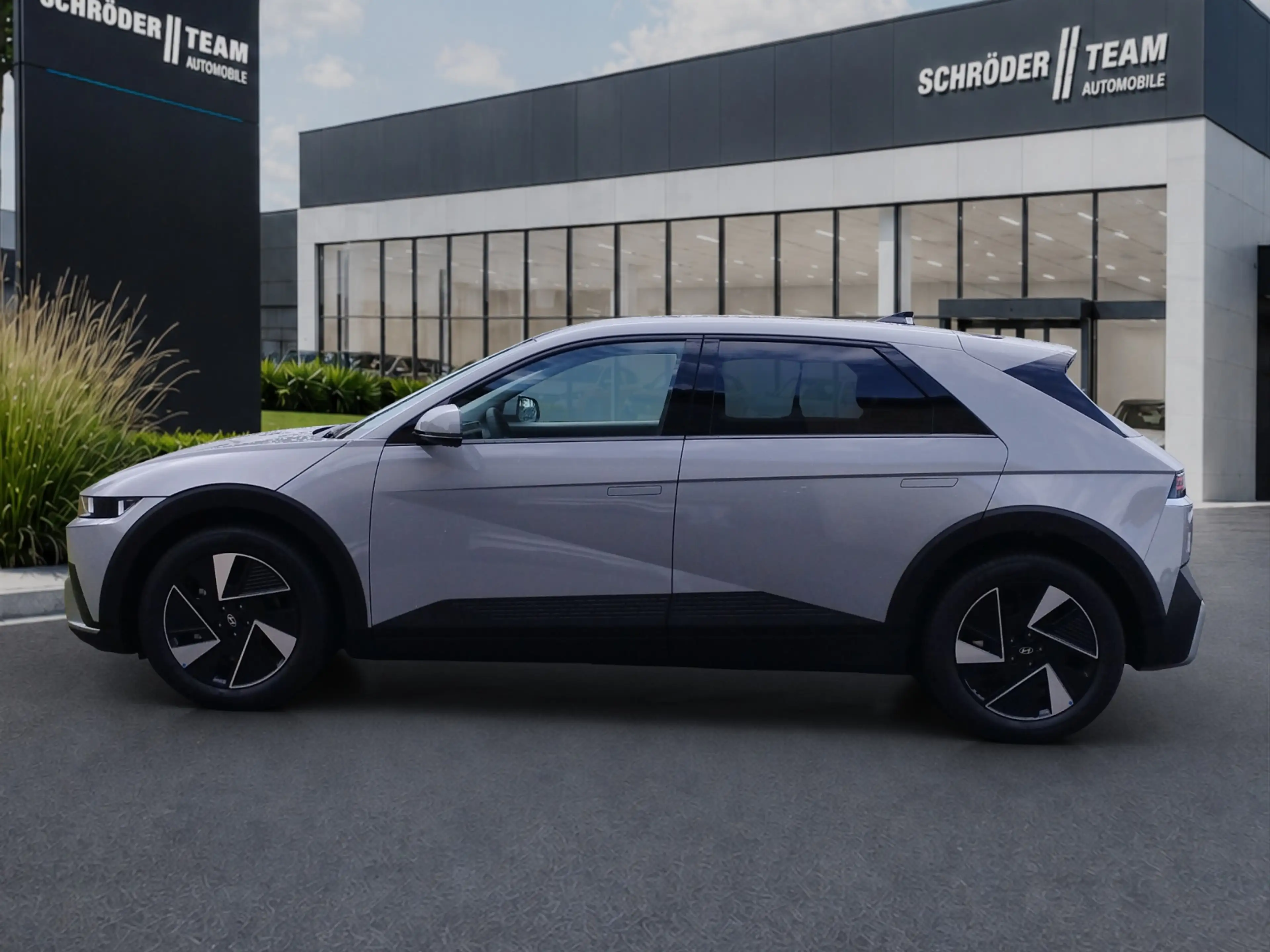 Hyundai IONIQ 5 84 kWh CENTRIQ LED-Paket/99,9% SOH — photo 3