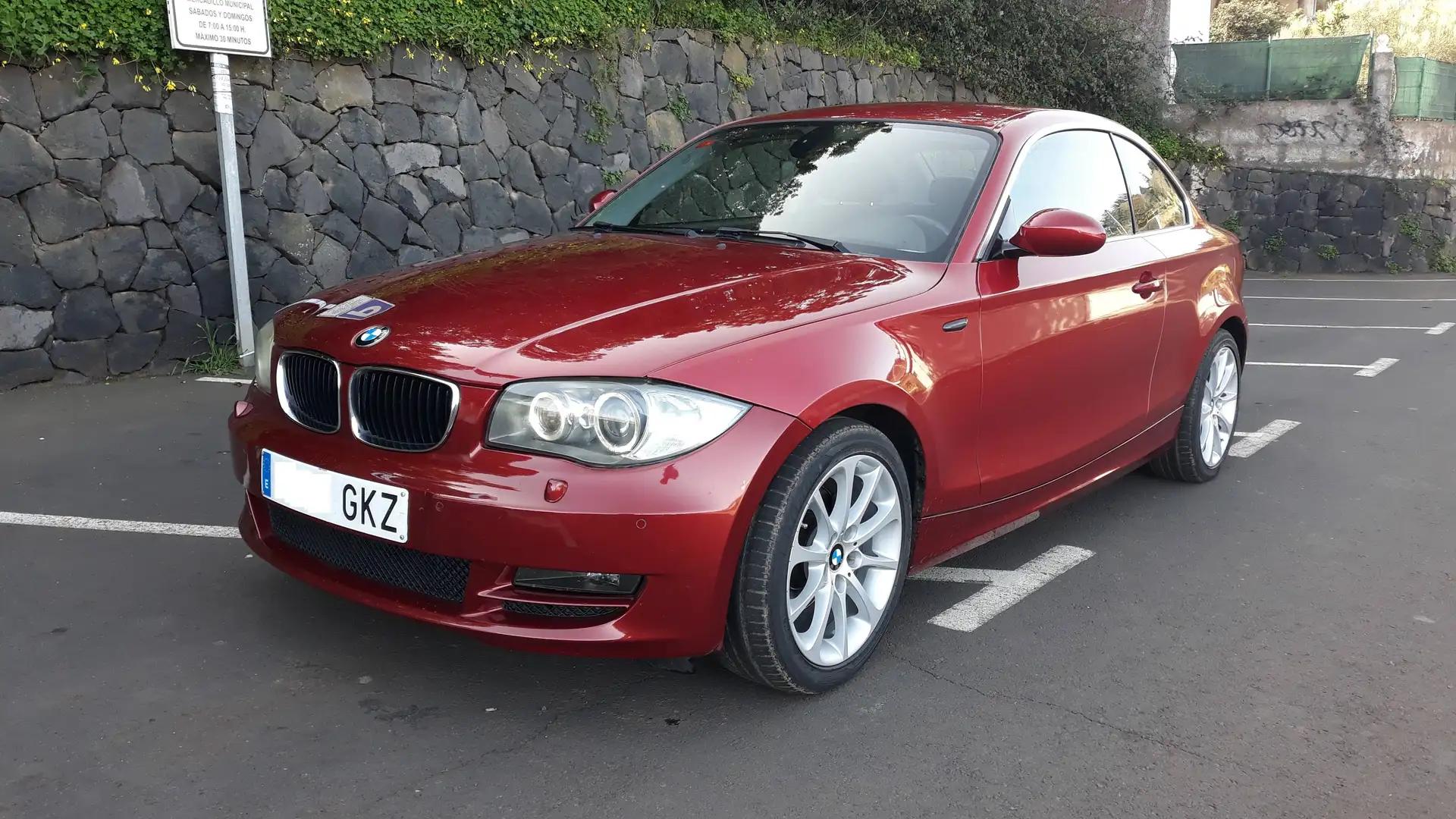 BMW 120 120d Coupé Burdeos - 2