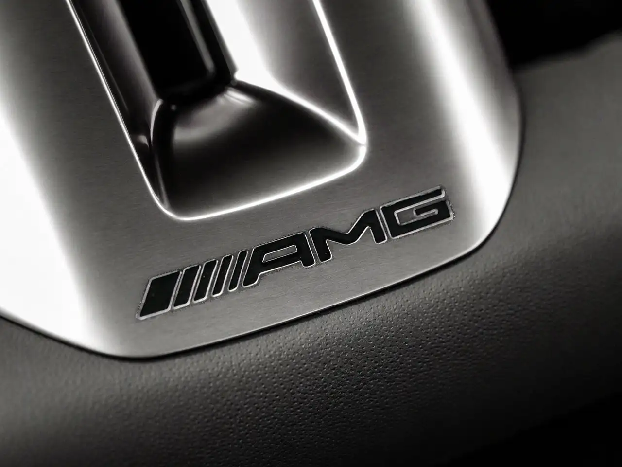 Mercedes-Benz CLA снимка Mercedes-Benz CLA