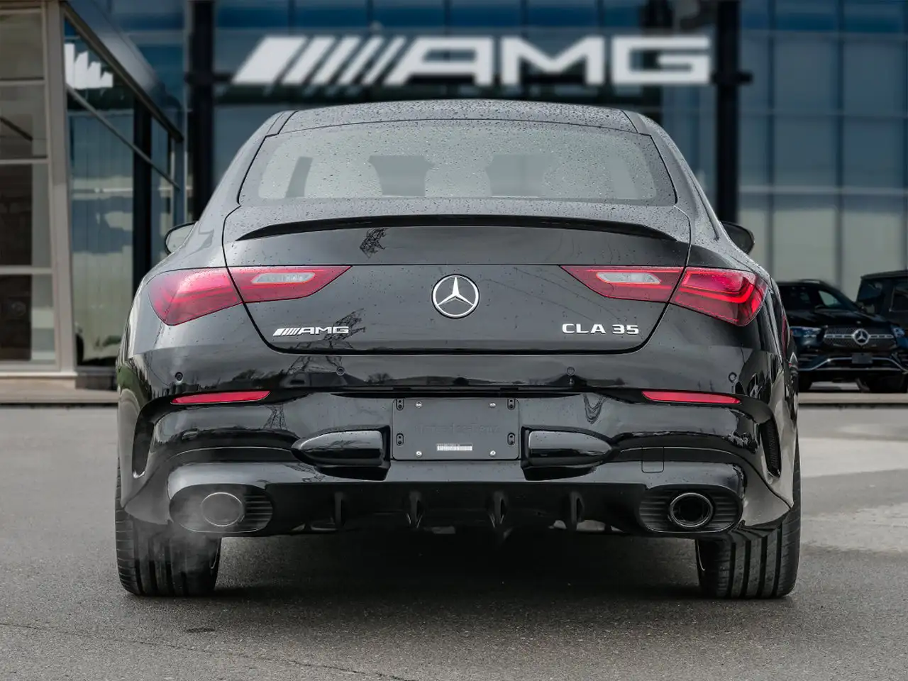 Mercedes-Benz CLA снимка Mercedes-Benz CLA