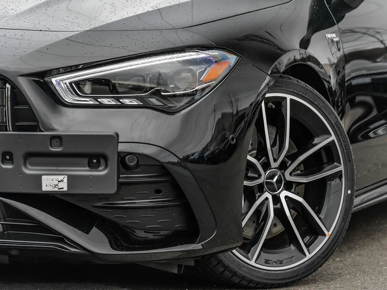 Mercedes-Benz CLA снимка Mercedes-Benz CLA