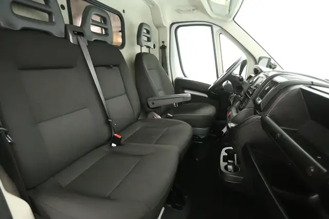 Fiat Ducato view 10
