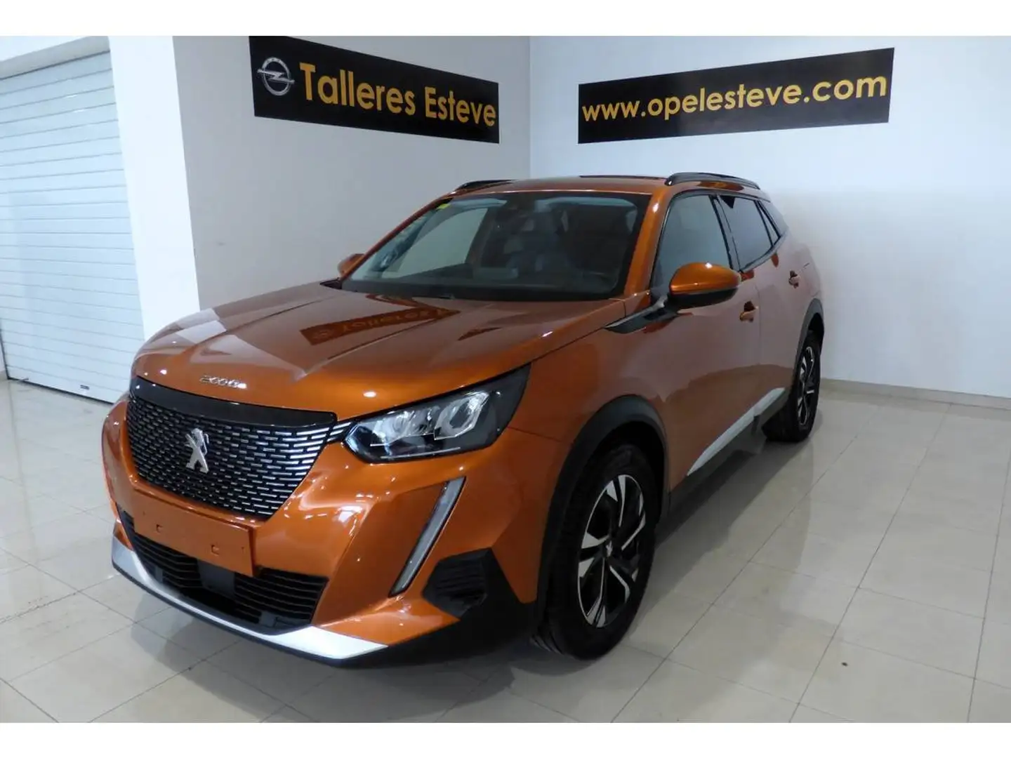 Peugeot 2008 1.5BlueHDi S&S Allure 100 Orange - 1