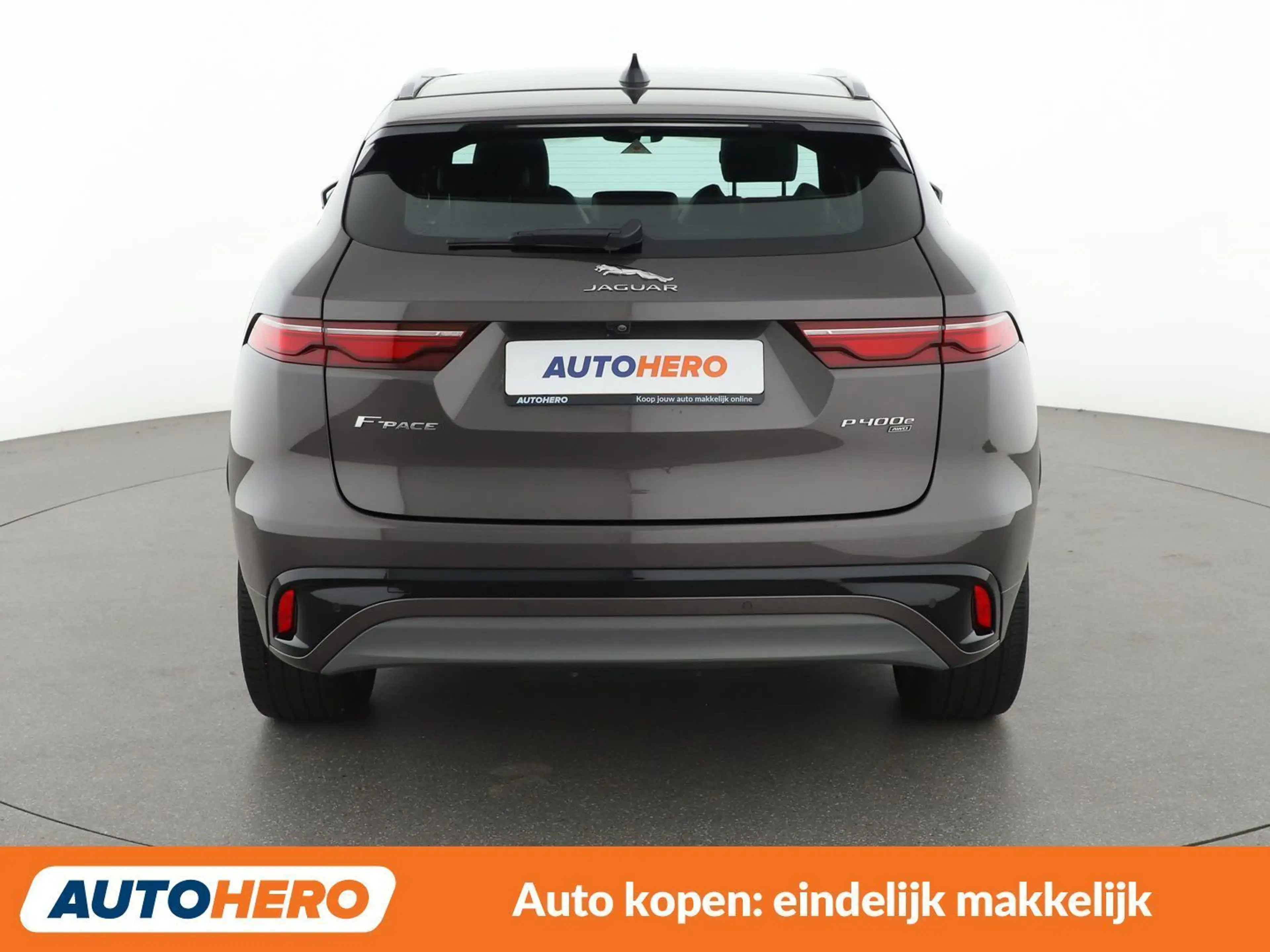 Jaguar F-Pace P400e Plug-in Hybrid R-Dynamic SE AWD — photo 5