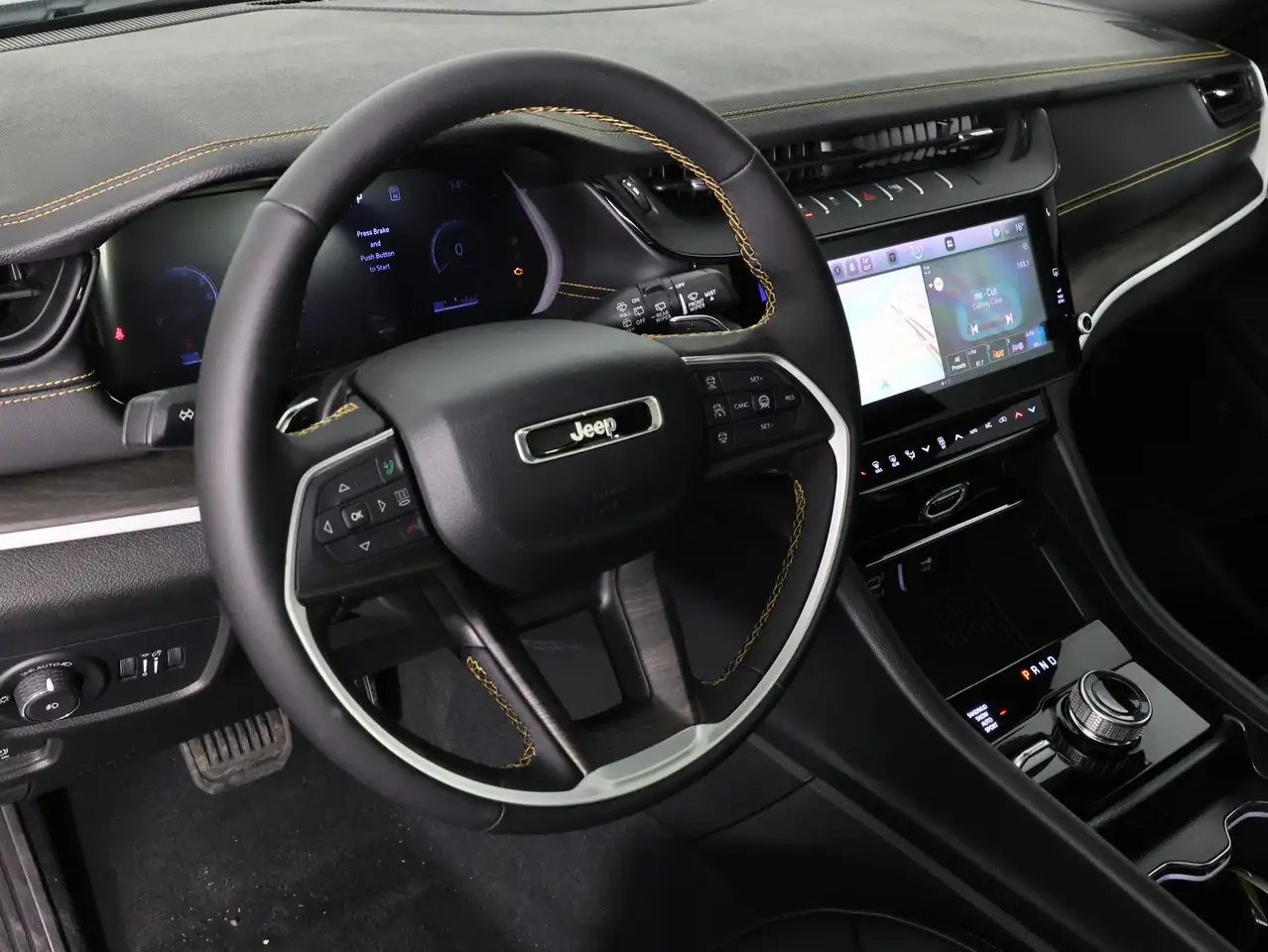 Jeep Grand Cherokee снимка Jeep Grand Cherokee