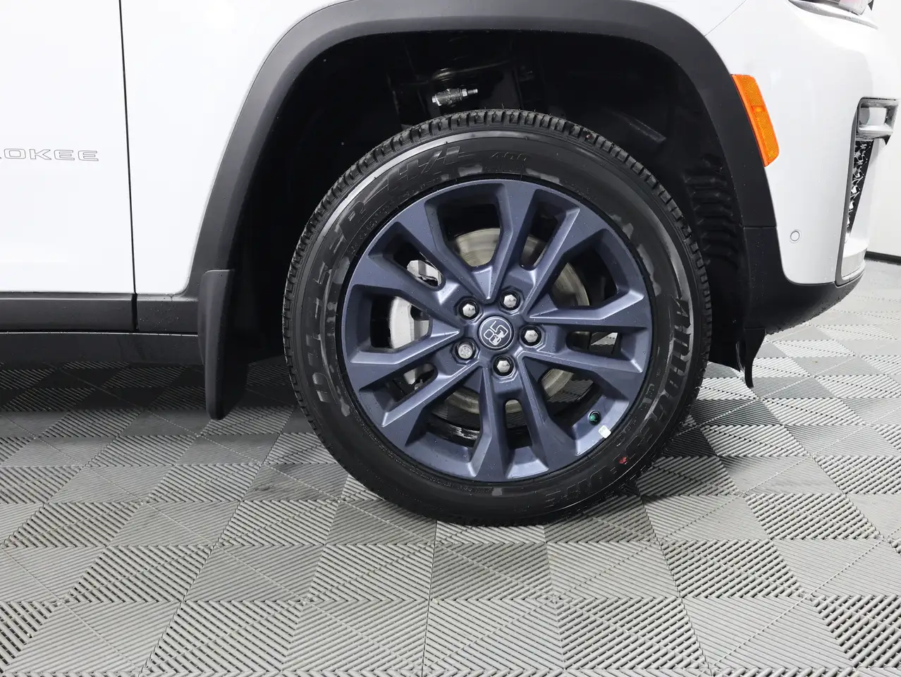 Jeep Grand Cherokee снимка Jeep Grand Cherokee
