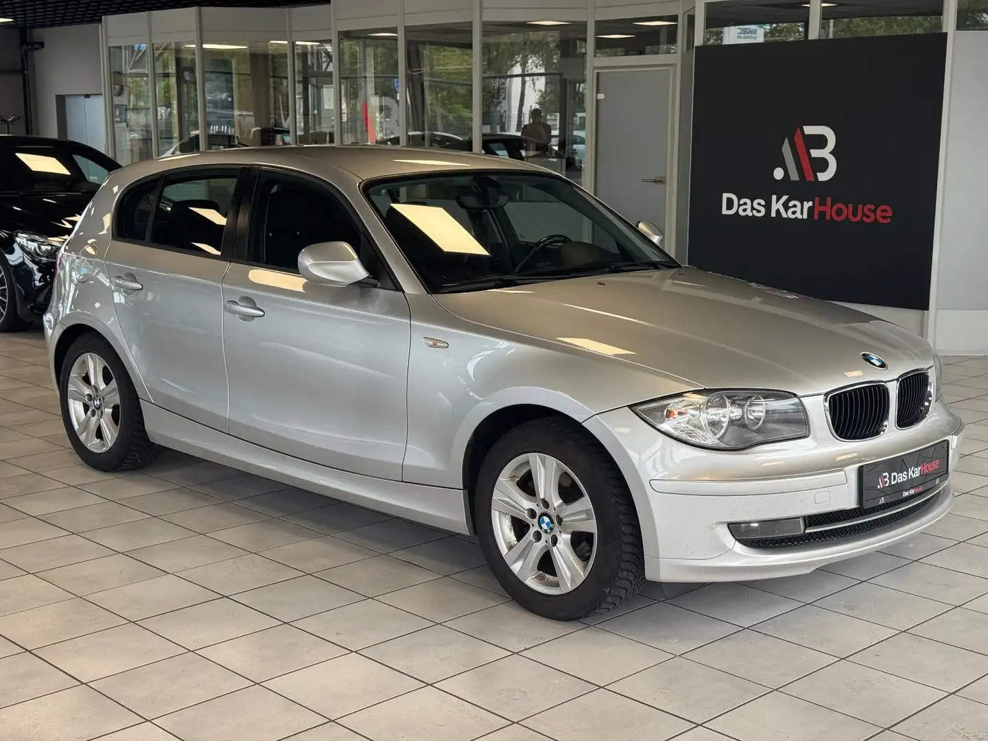 BMW 118 d Lim. · Advantage · 5 Türer · PDC Argent - 1