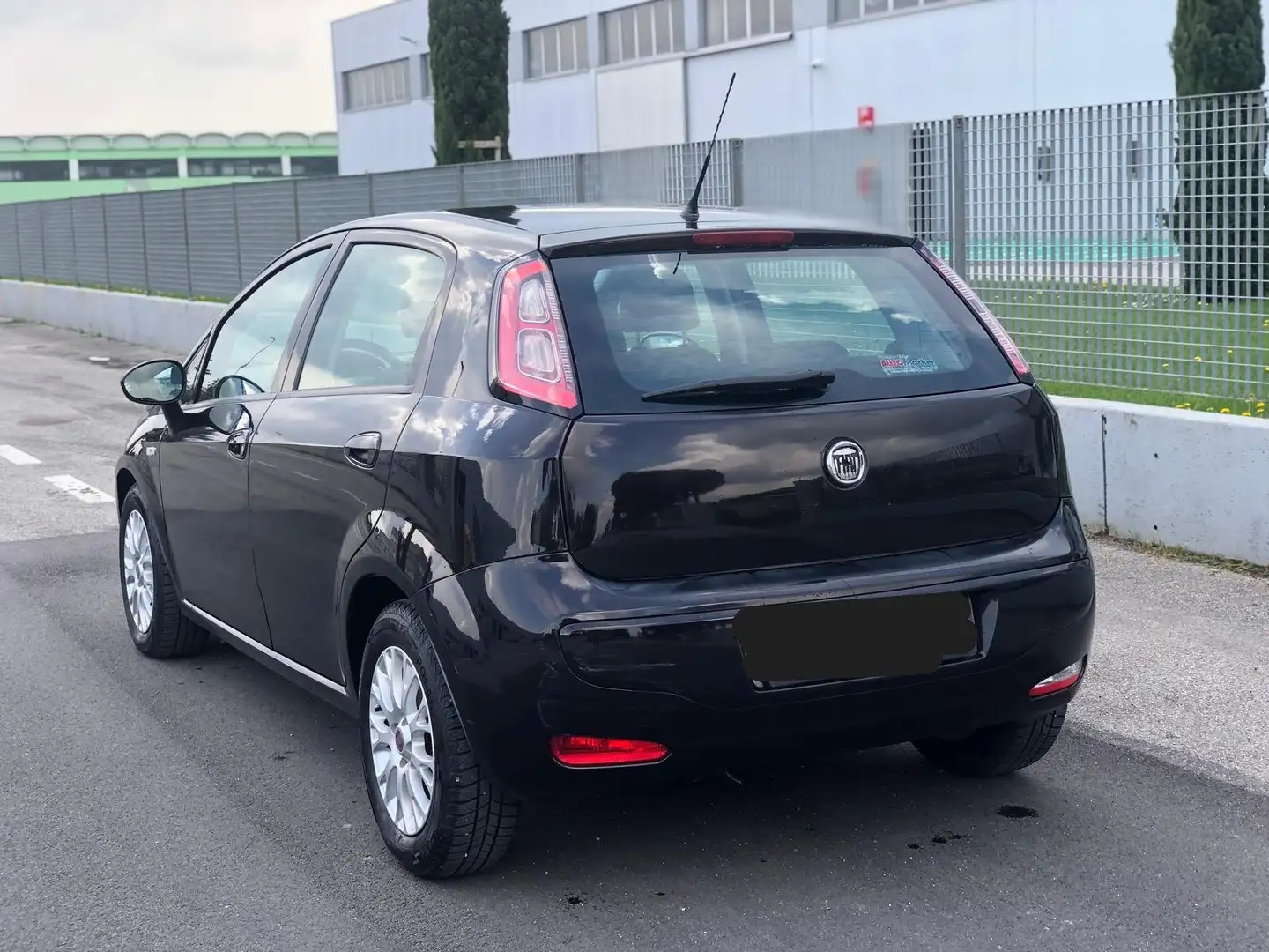 Fiat Punto Evo 5p 1.3 mjt Dynamic s Negro - 2