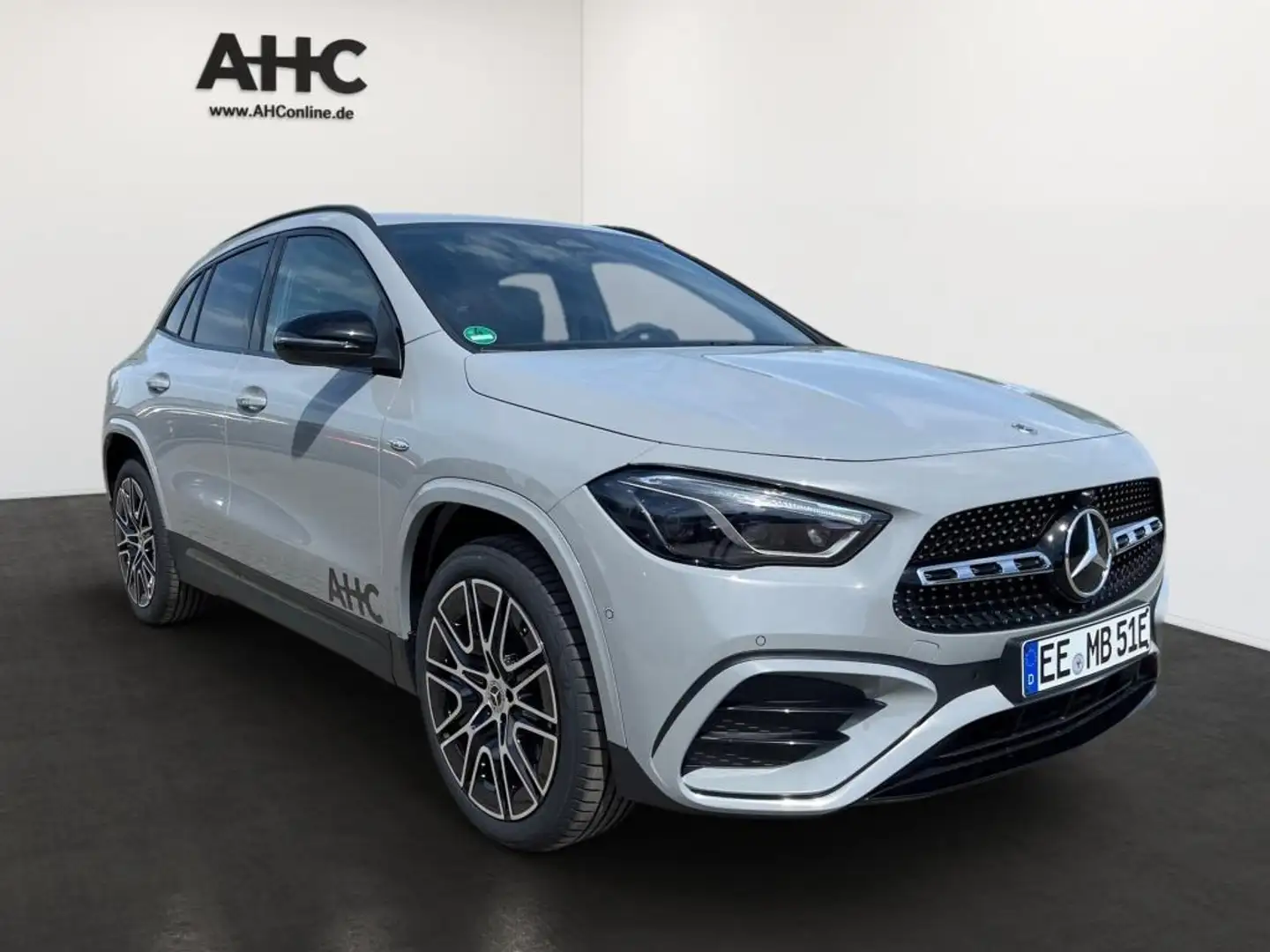Mercedes-Benz GLA 250 e +SPECIAL-EDITION+ASSISTENZ+AHK+DIGITAL Grau - 2