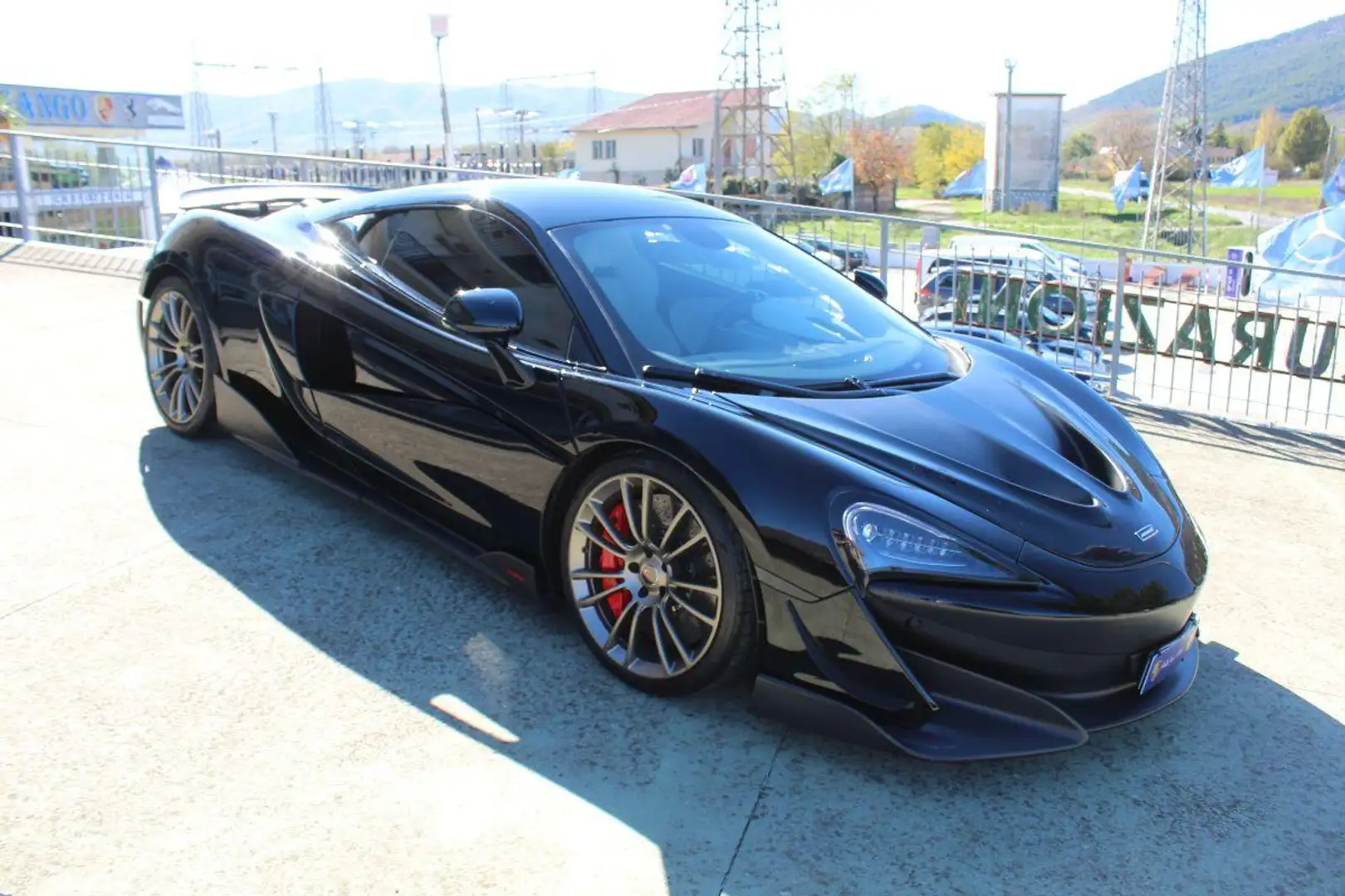 McLaren 570S Allestimento 600LT Nero - 2