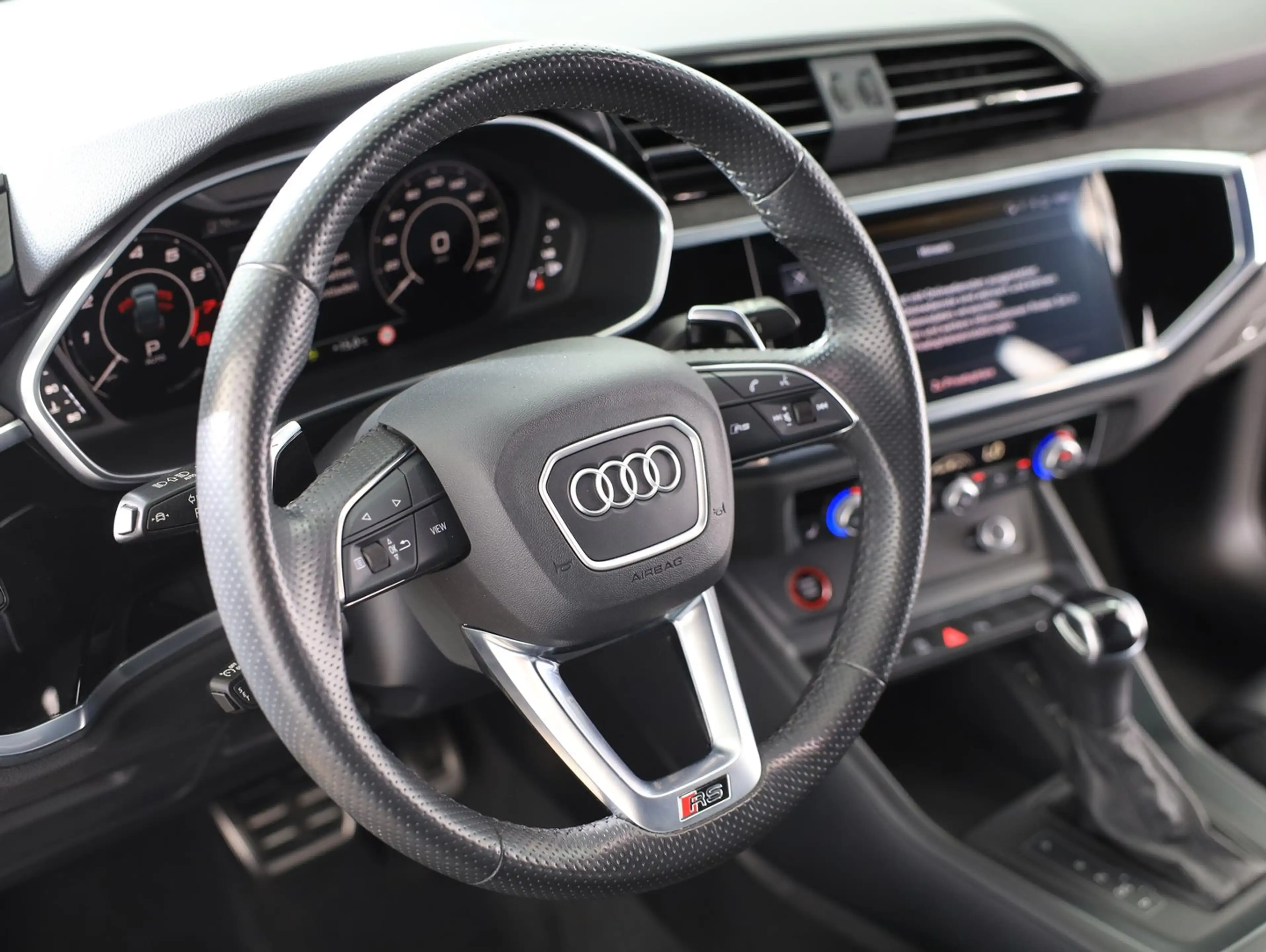 Audi RS Q3 Audi RS Q3 Sportback — photo 9