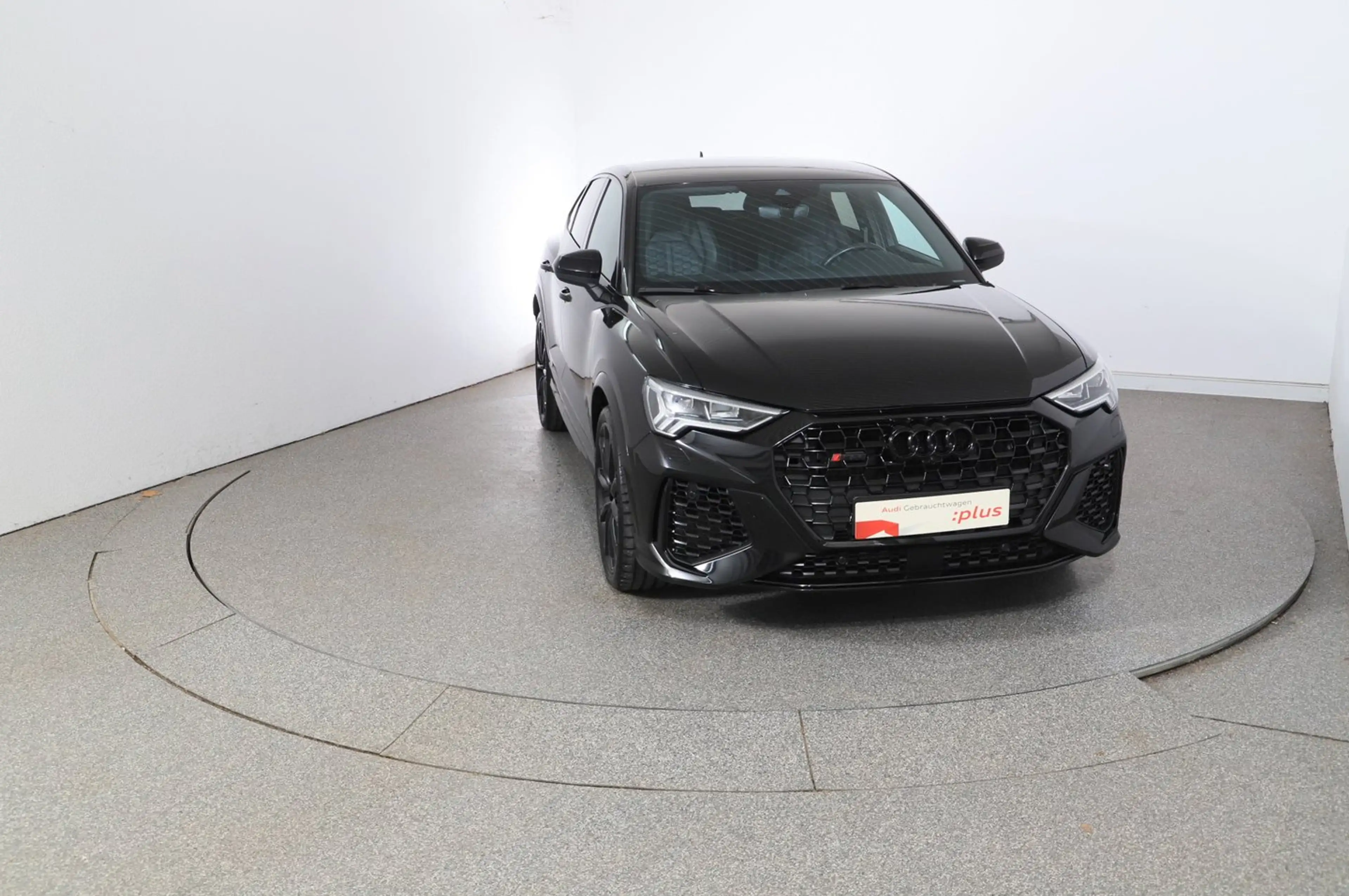 Audi RS Q3 Audi RS Q3 Sportback — photo 2