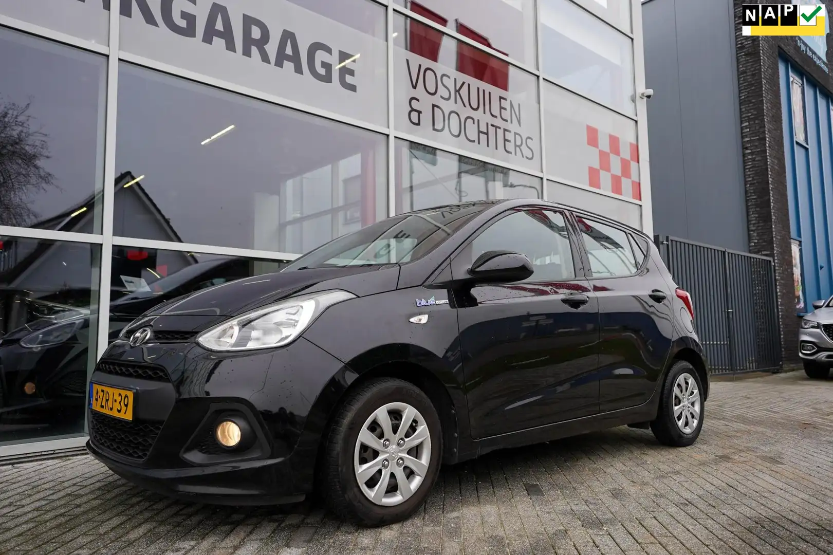 Hyundai i10 1.0i i-Motion Comfort | Cruise controle Schwarz - 1