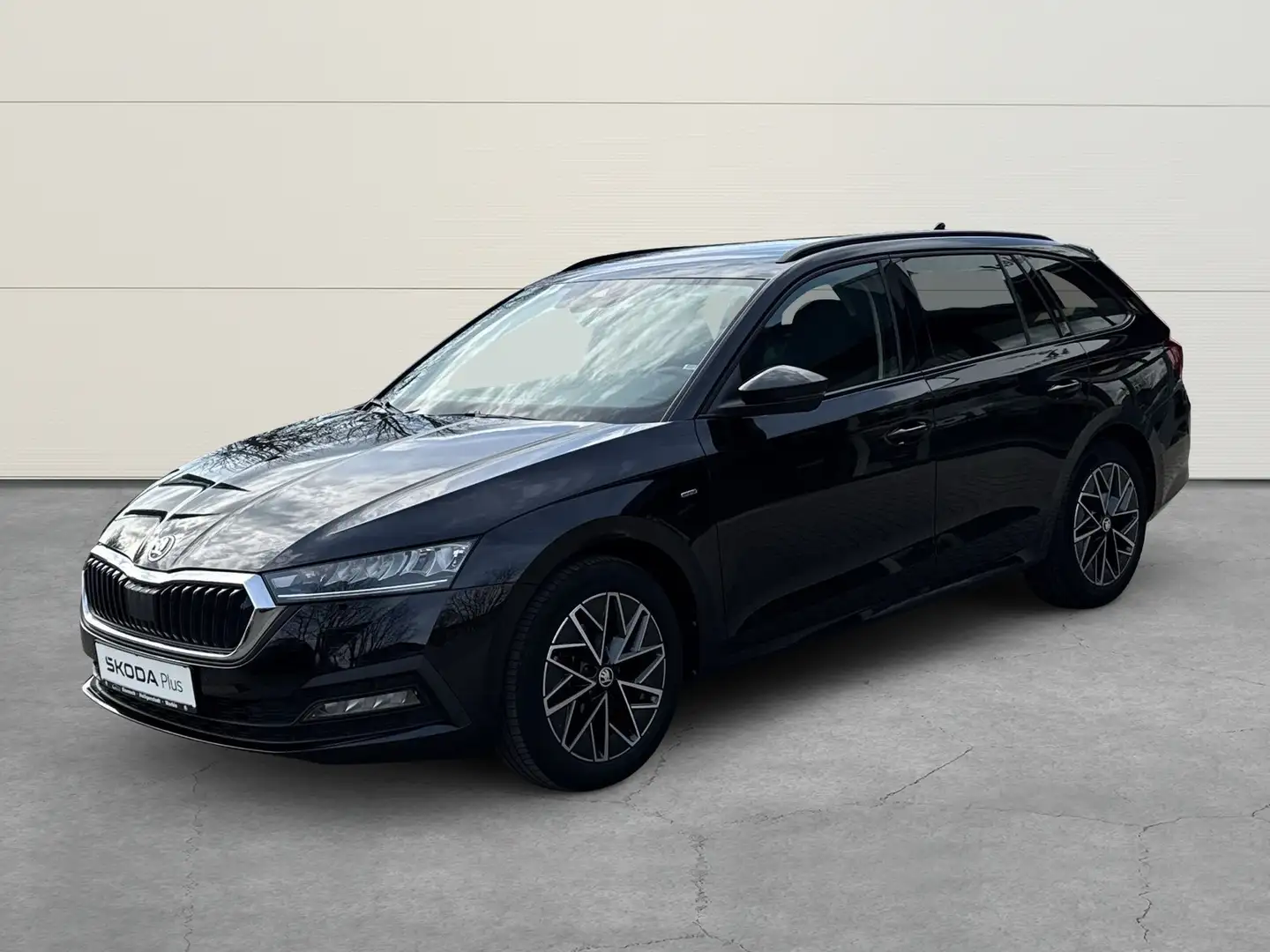Skoda Octavia Combi Clever 1,5 TSI 110 kW 6-Gang+SMARTLINK+Sit. Negro - 2