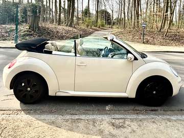 New Beetle Cabrio 2.0i full option