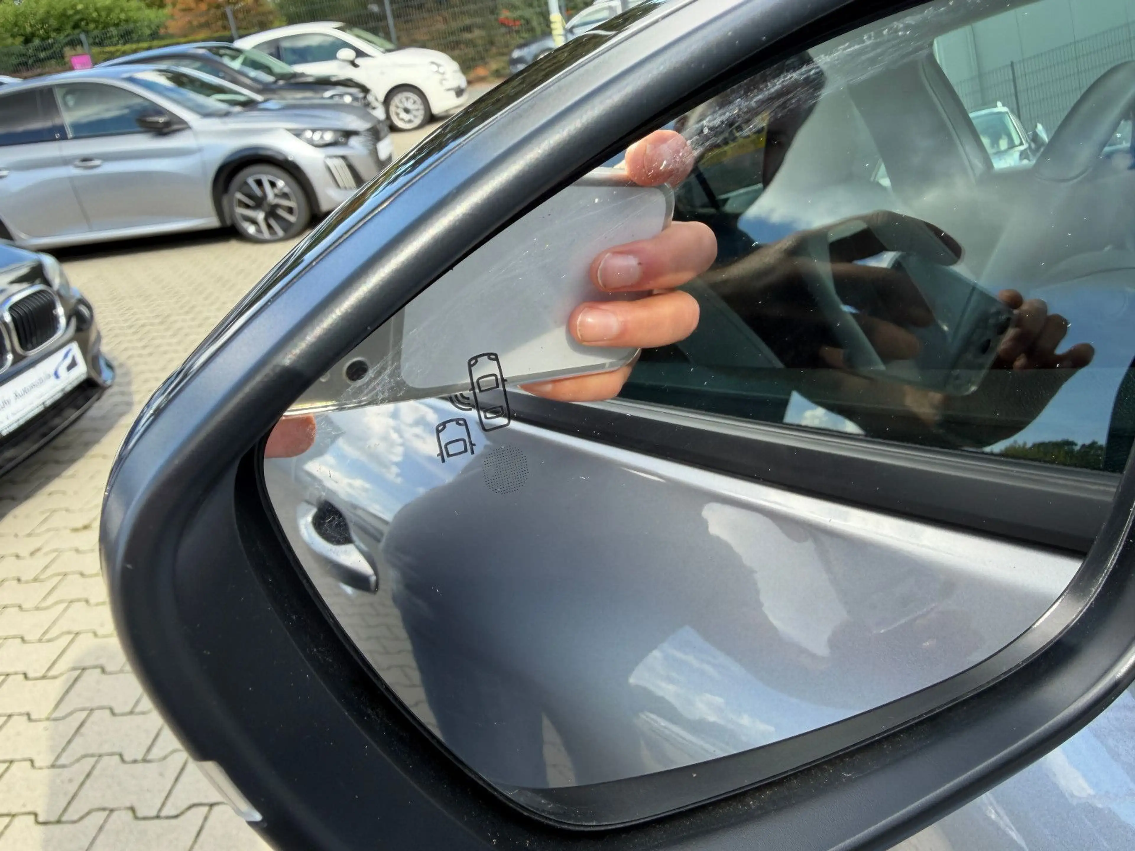 Opel Mokka-E Elegance LED Kamera SHZ PDC Navi — photo 13