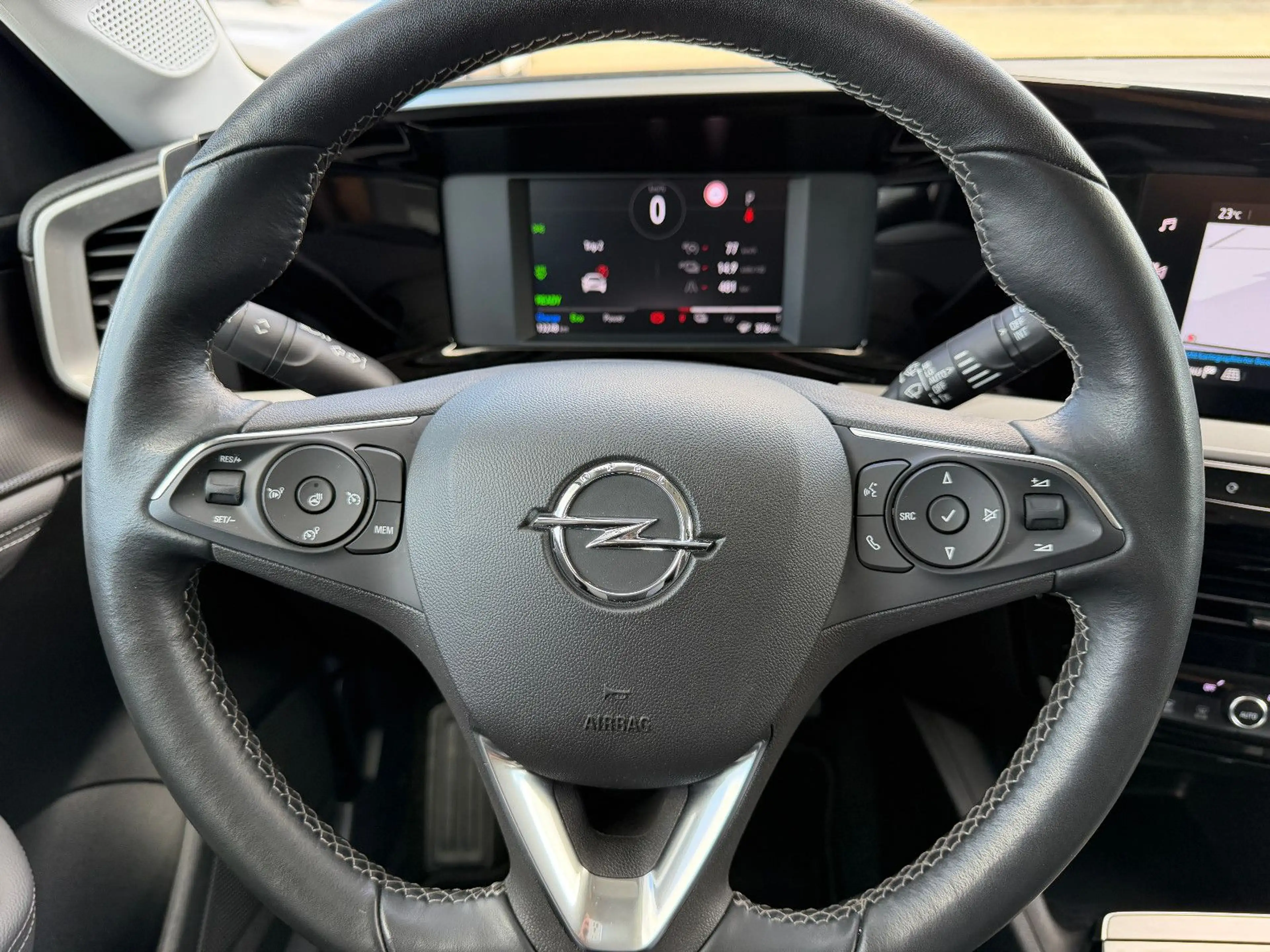 Opel Mokka-E Elegance LED Kamera SHZ PDC Navi — photo 15
