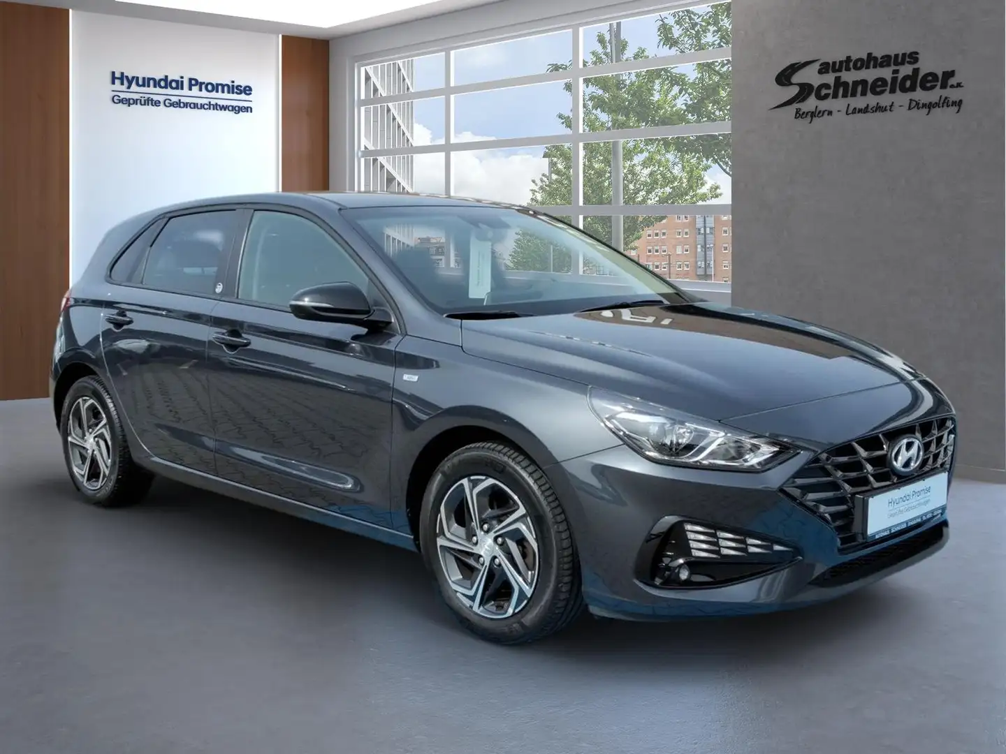 Hyundai i30 1.5 TGDi 48V 6-MT Edition 30 KLIMAAUTOMATIK/SHZ/DA Grau - 2