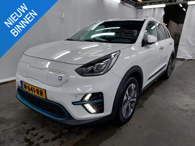 Kia e-Niro DYNAMICPLUSLINE 64 KWH I TREKHAAK I 100% SOH I 3-F