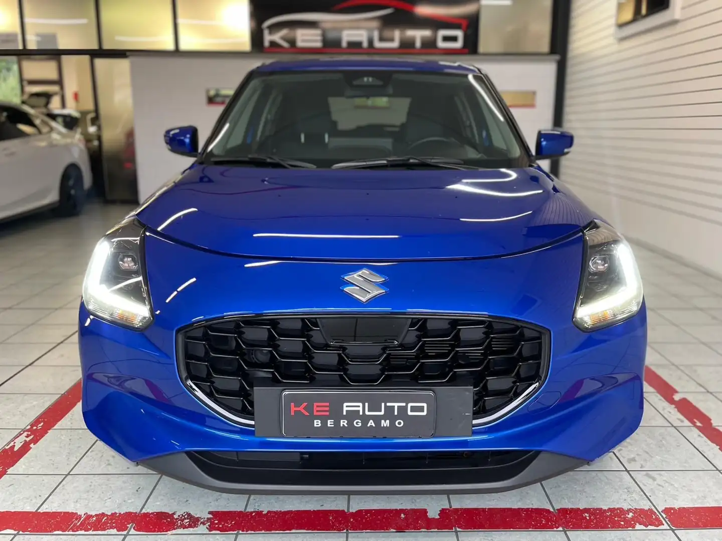 Suzuki Swift VII 2024 1.2h Top 2wd Blau - 2