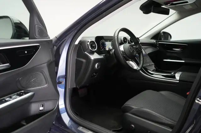 Mercedes-Benz C-Class view 15