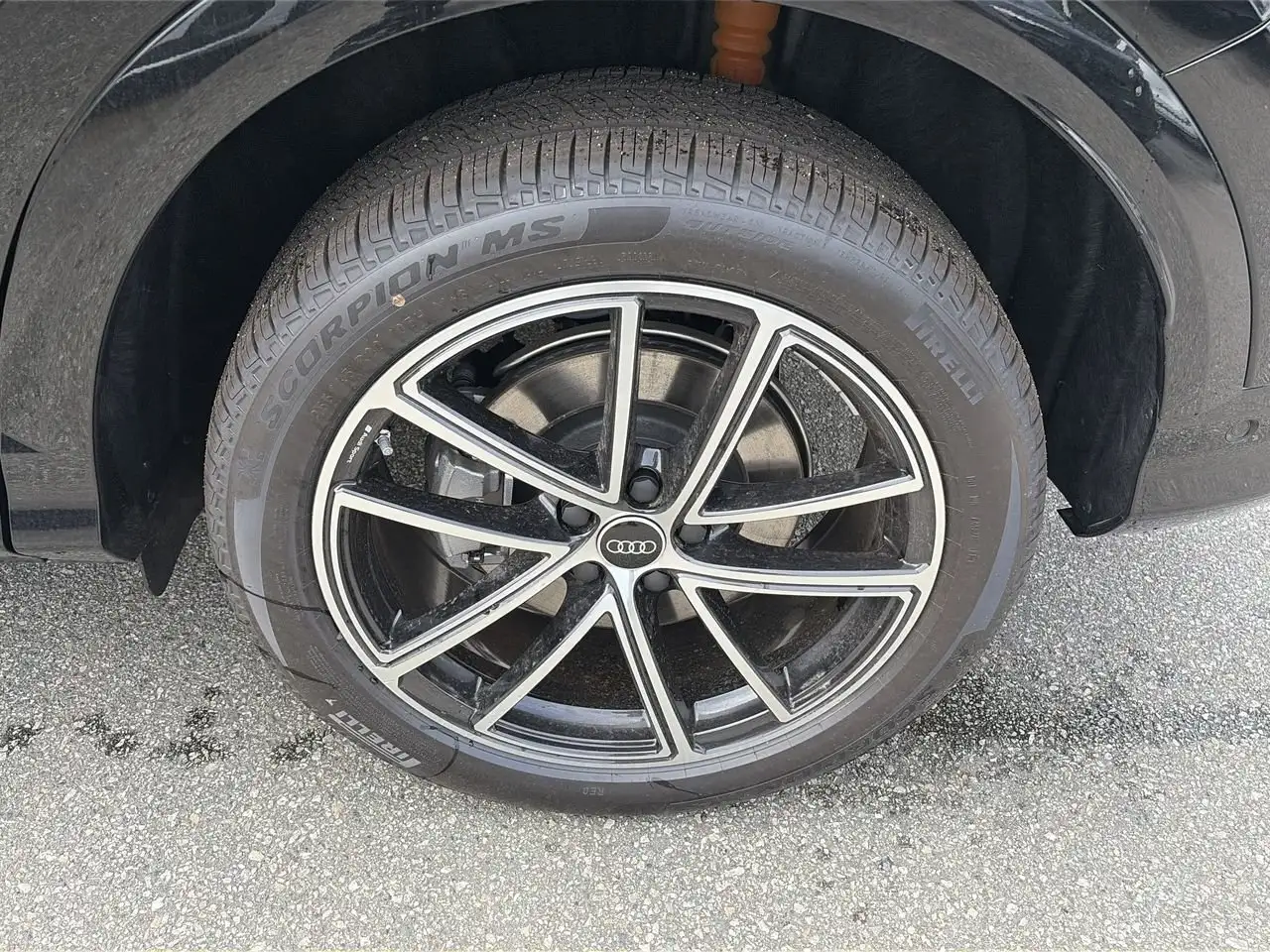 Audi Q5 снимка Audi Q5