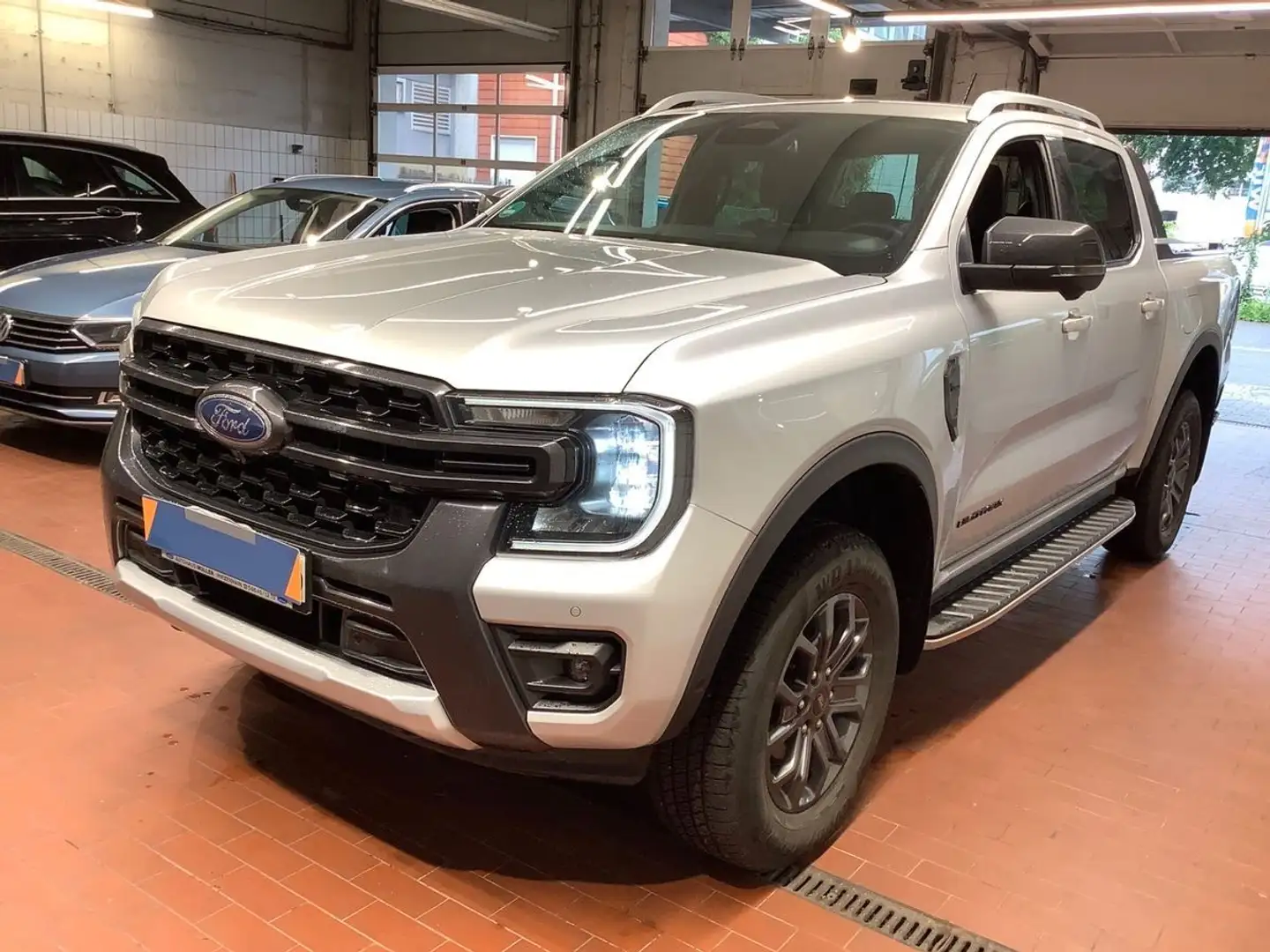 Ford Ranger Wildtrak e-4WD Doka*LED*B&O*AHK*Offroad-P Silber - 1