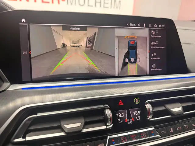 BMW X6 view 13