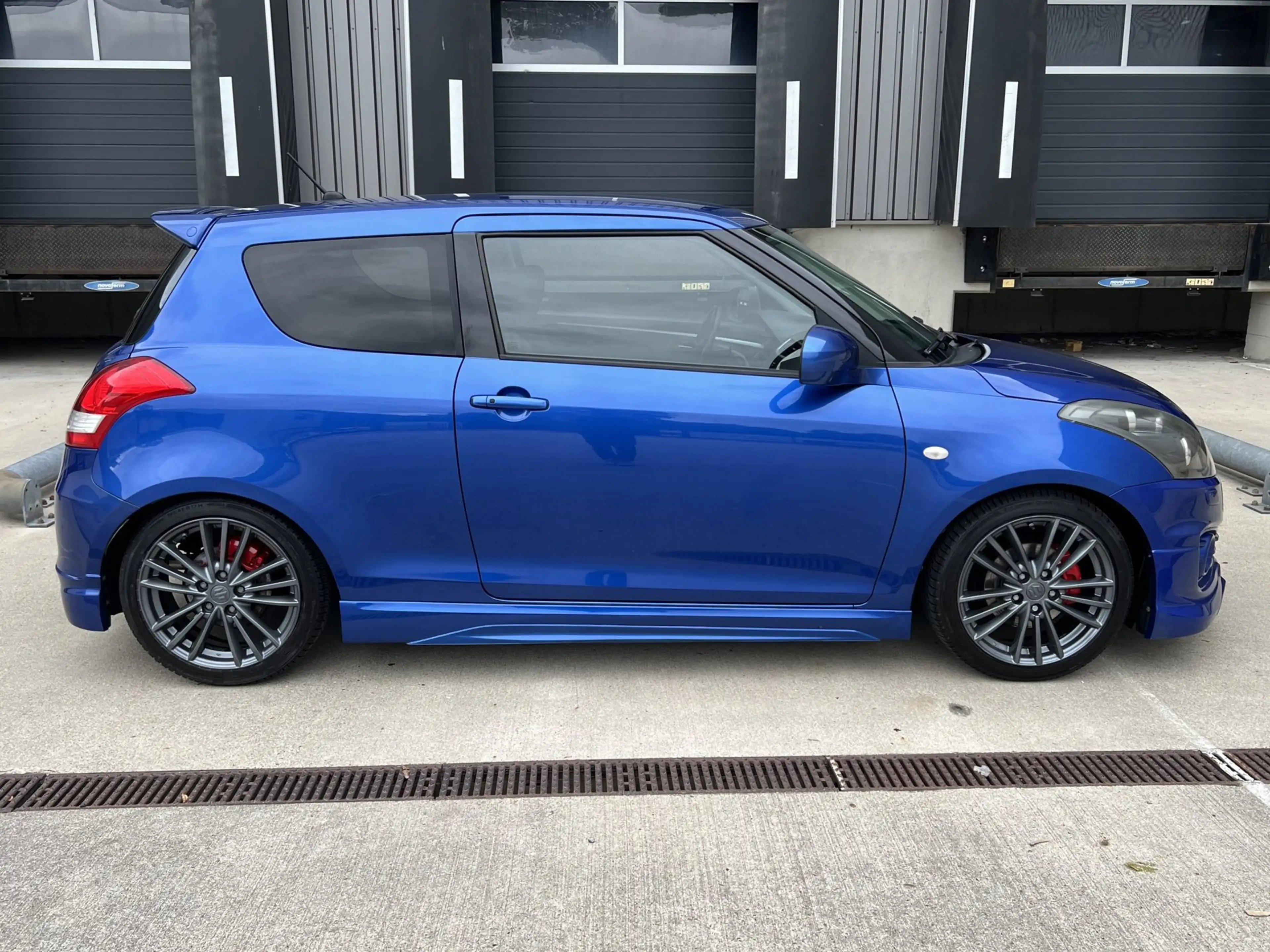 Suzuki Swift 1.6 Sport, Xenon, Blauw — photo 5