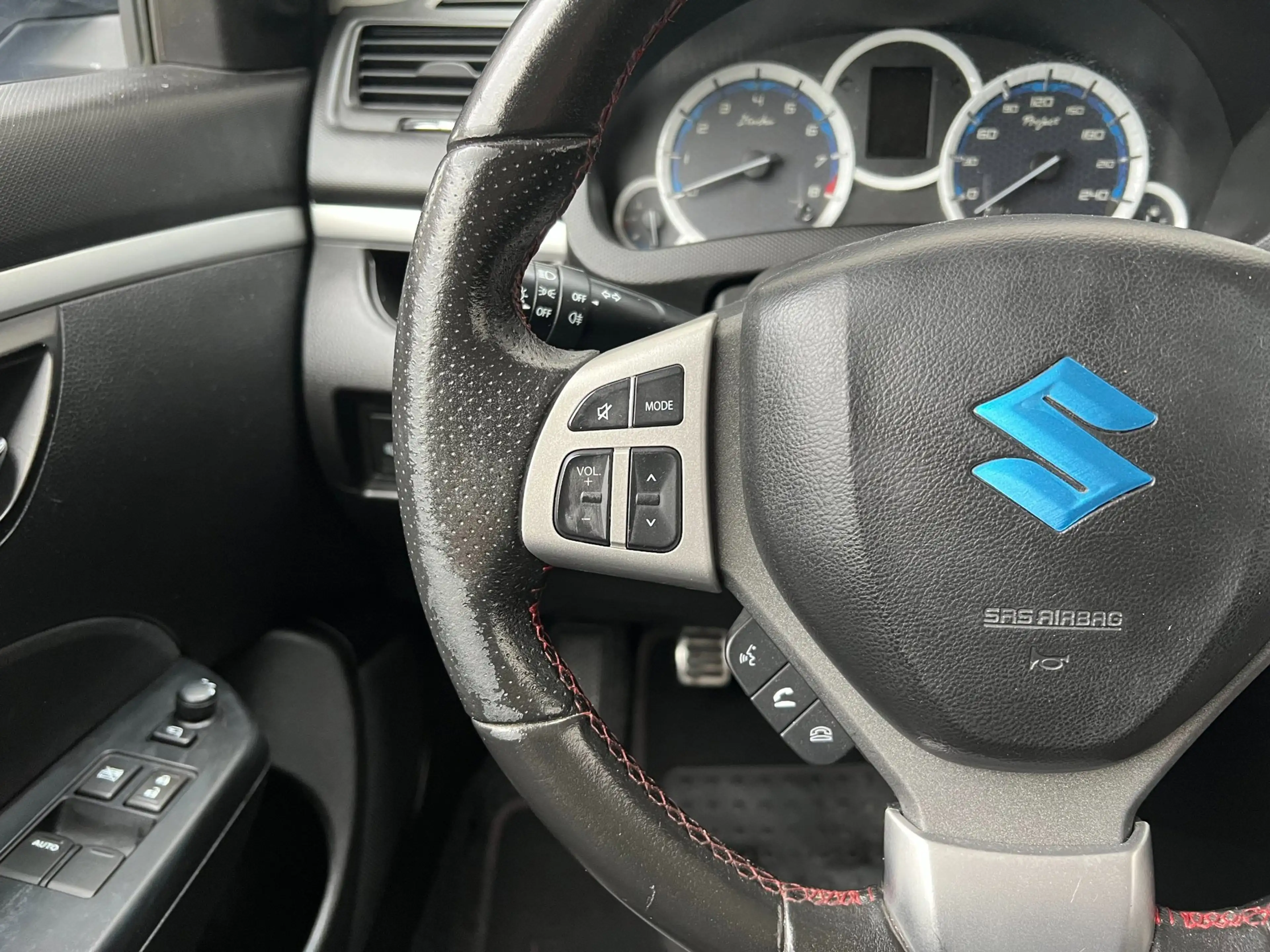 Suzuki Swift 1.6 Sport, Xenon, Blauw — photo 15