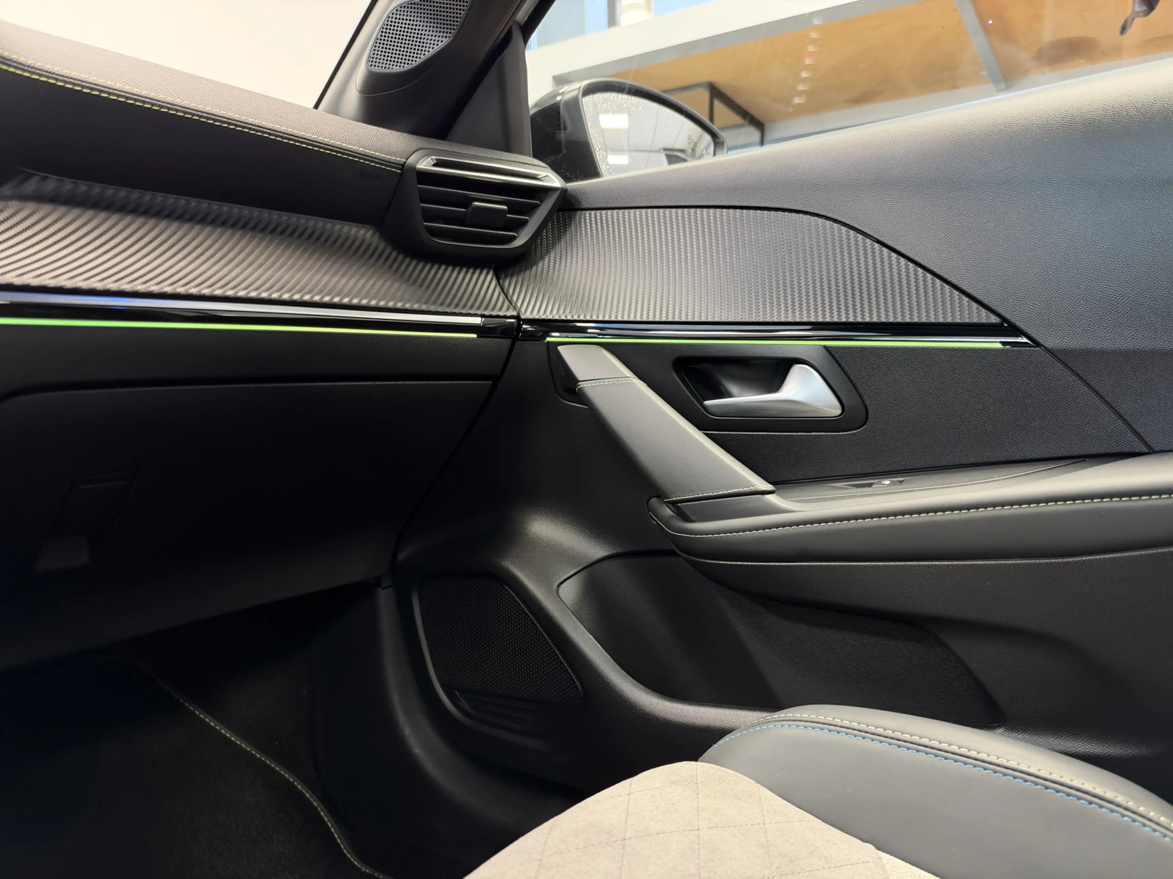 Peugeot e-208 EV GT Pack 50 kWh Panoramadak Navigatie Adaptive-C — photo 15