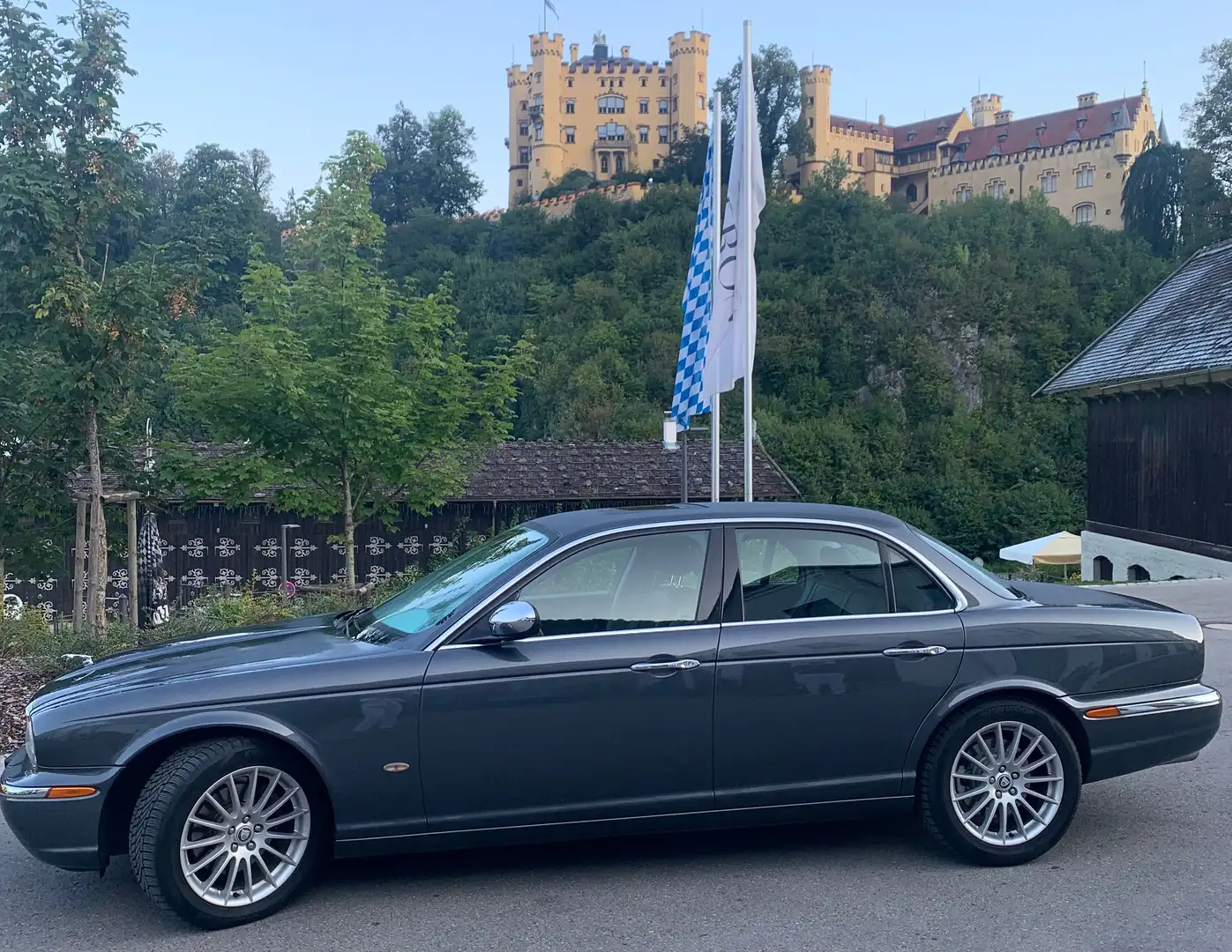 Jaguar XJ XJ6 2.7 Twin Turbo Diesel Executive Gris - 2