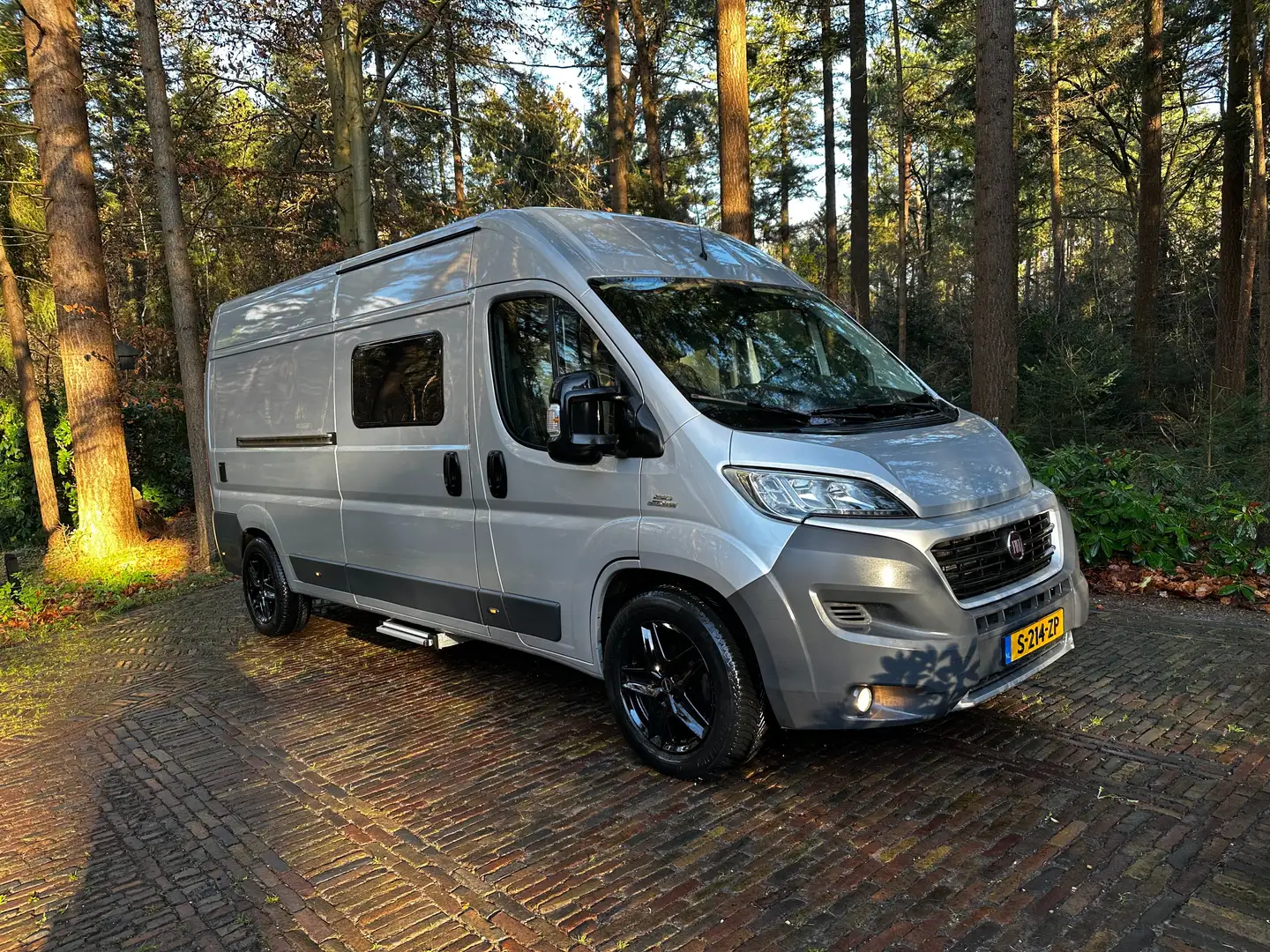 Fiat Ducato Unieke buscamper 2.3 150pk 2015 automaat offgrid Срібний - 1