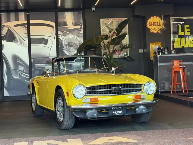 Triumph TR6 Triumph TR6 PI Seconda serie con HARD TOP