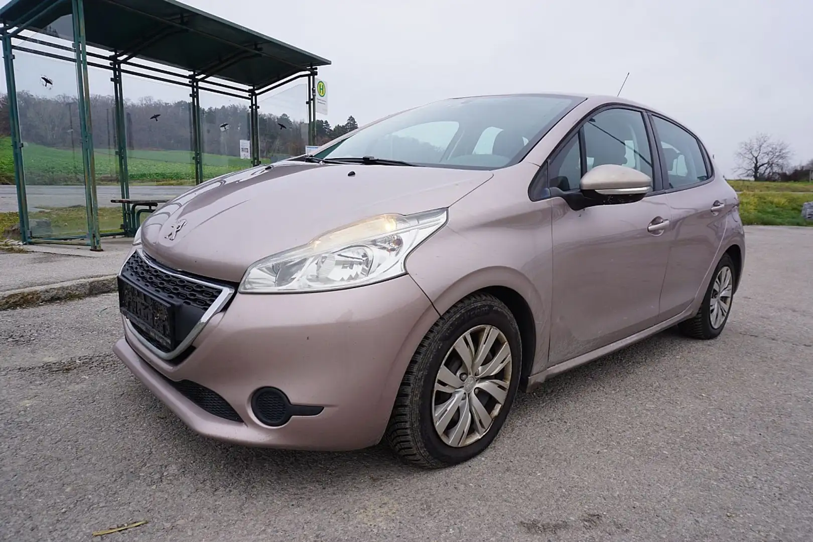 Peugeot 208 Active 1,6 e-HDI 92 FAP Grau - 2