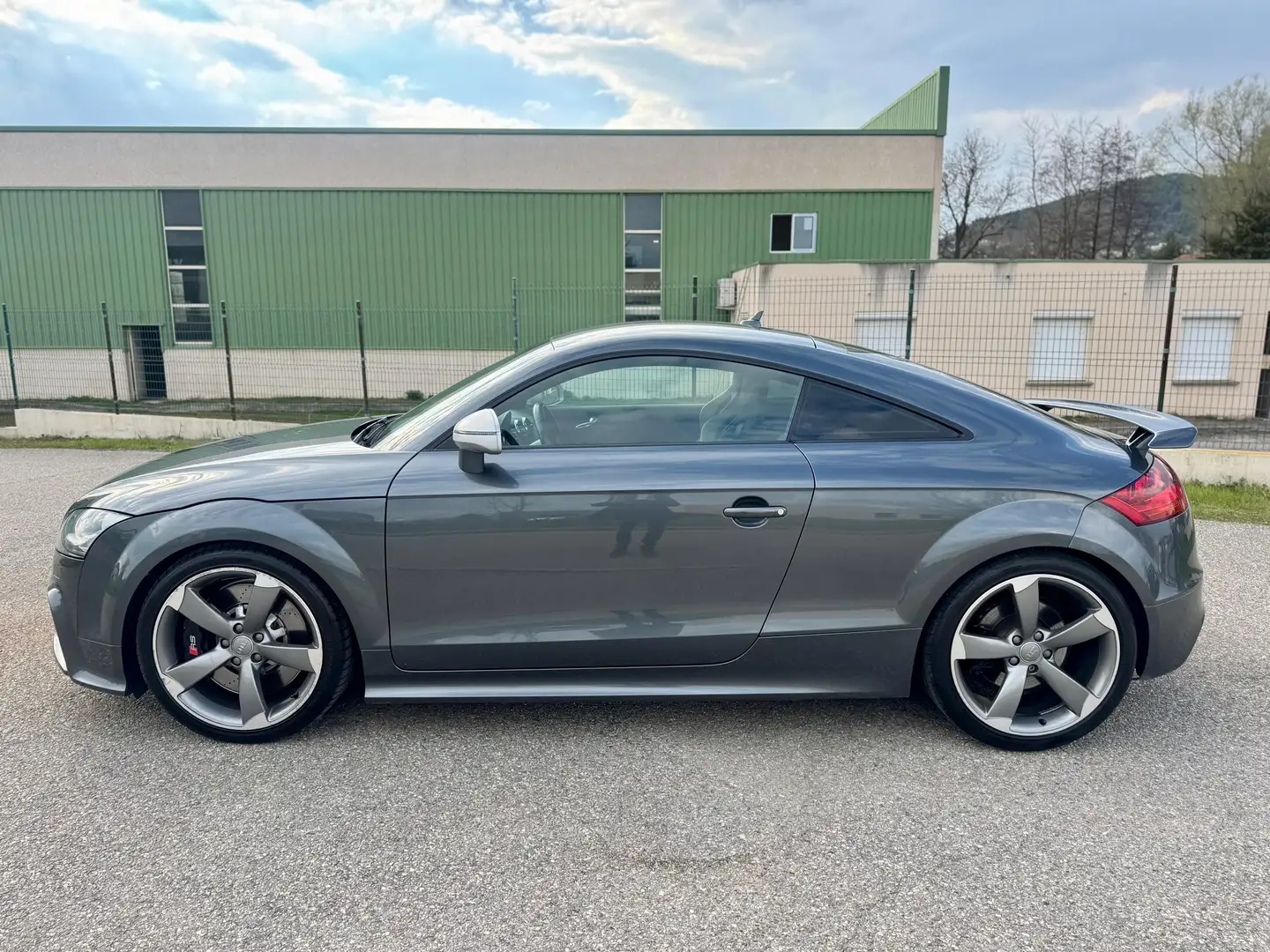 Audi TT RS TT RS Coupé 2.5 TFSI 340 Quattro Сірий - 2